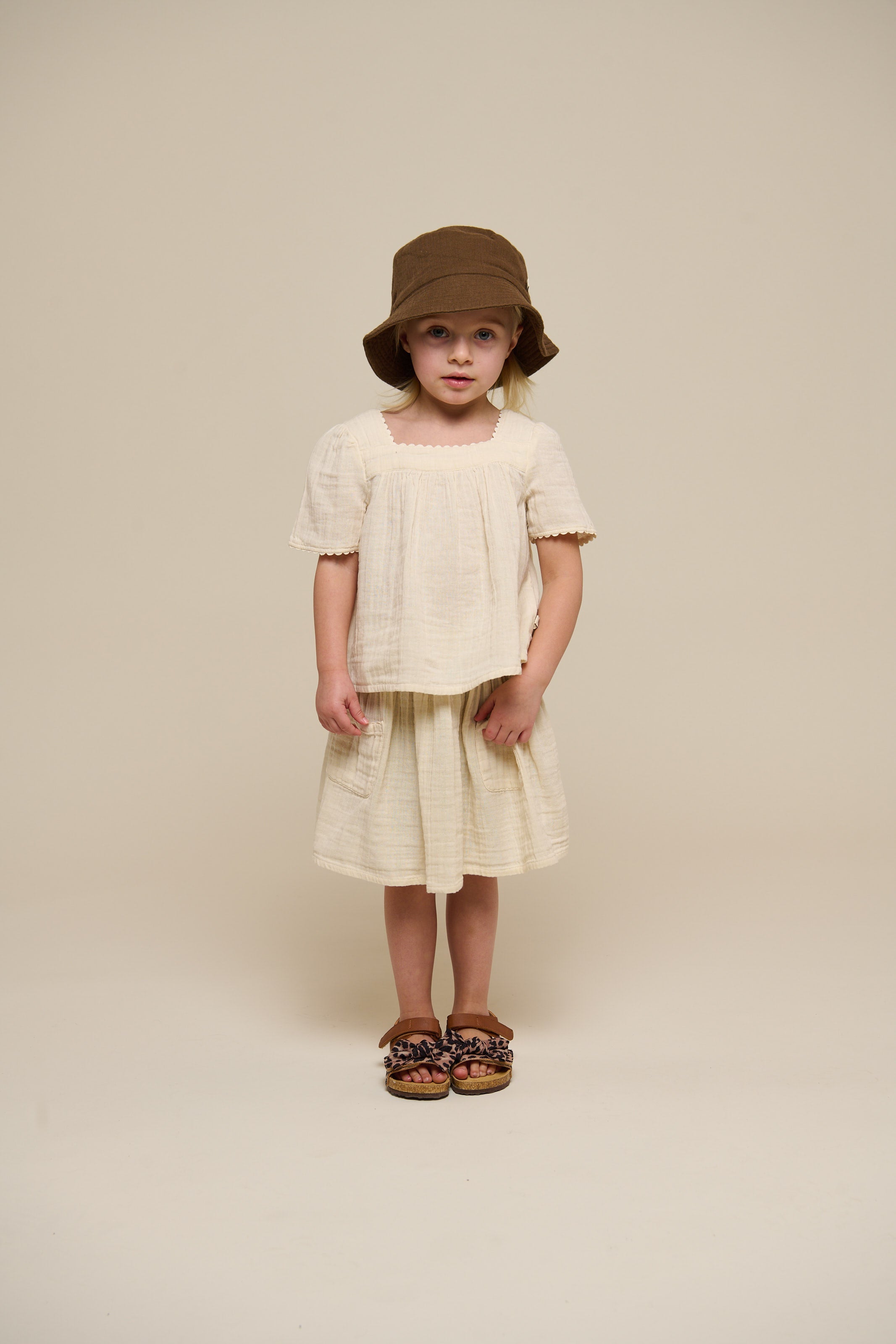Bluse i musselin med korte ærmer - Kids - Off White | 100918 Jasmine