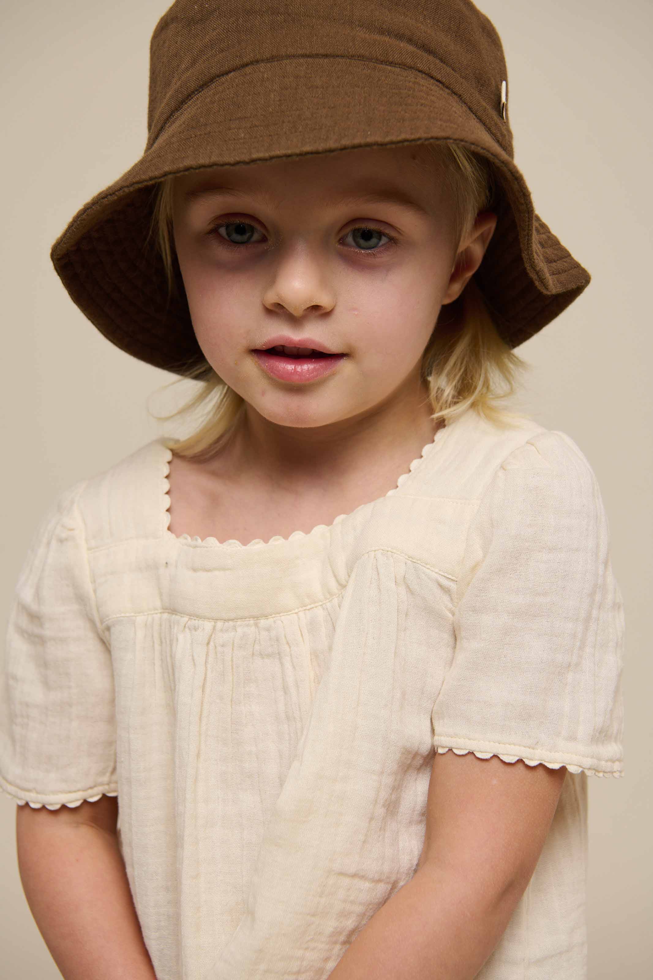 Bluse i musselin med korte ærmer - Kids - Off White | 100918 Jasmine