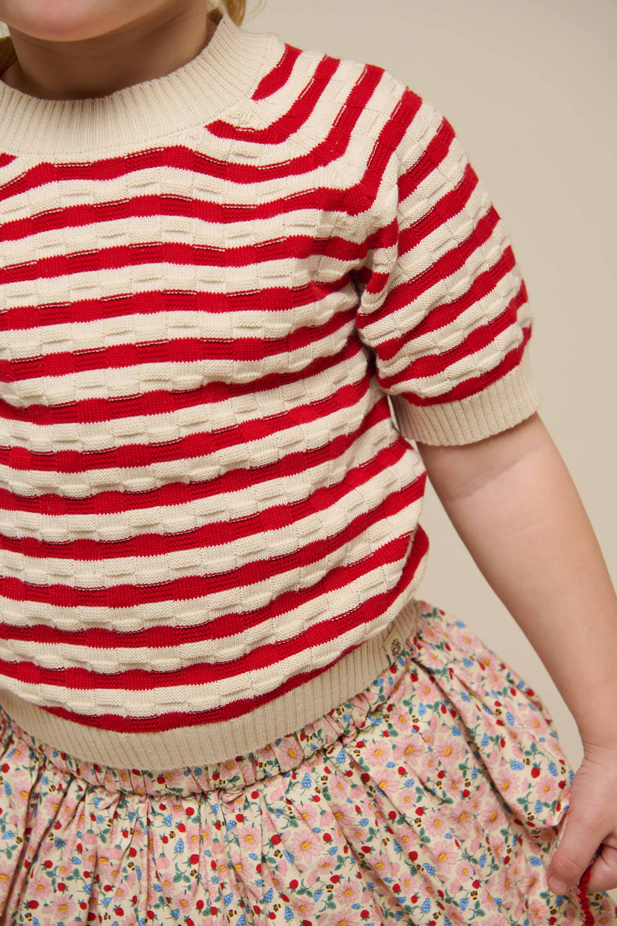 Kortærmet bomuldsstrik med striber - Kids - Cherry Red Stripe | 101239 Martha