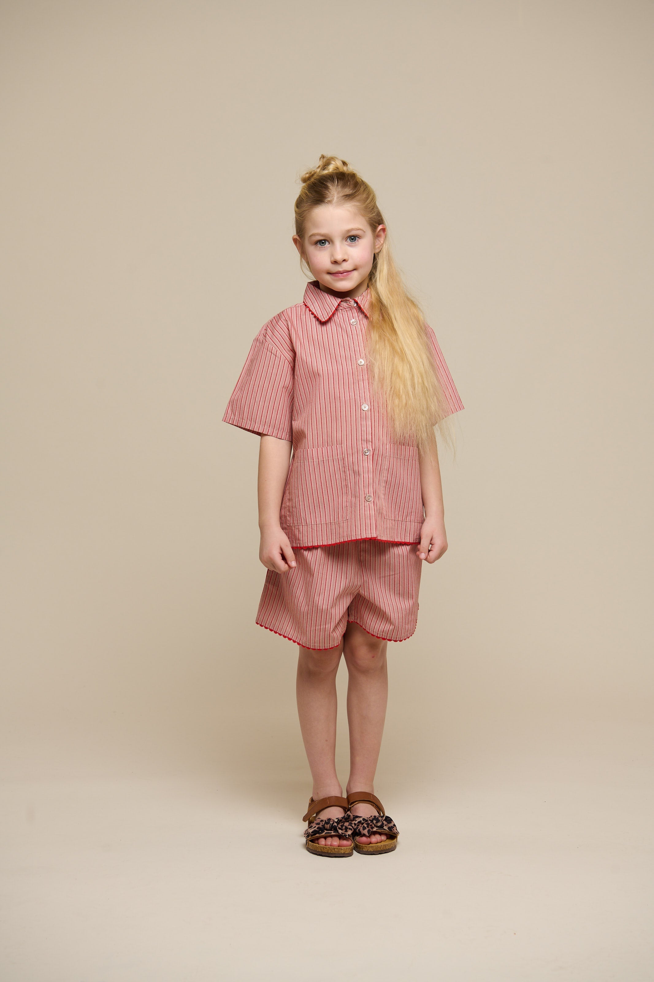 Stribet poplin sæt med skjorte og shorts - Tween - Old Rose/Cherry Red | 100947 Olivia