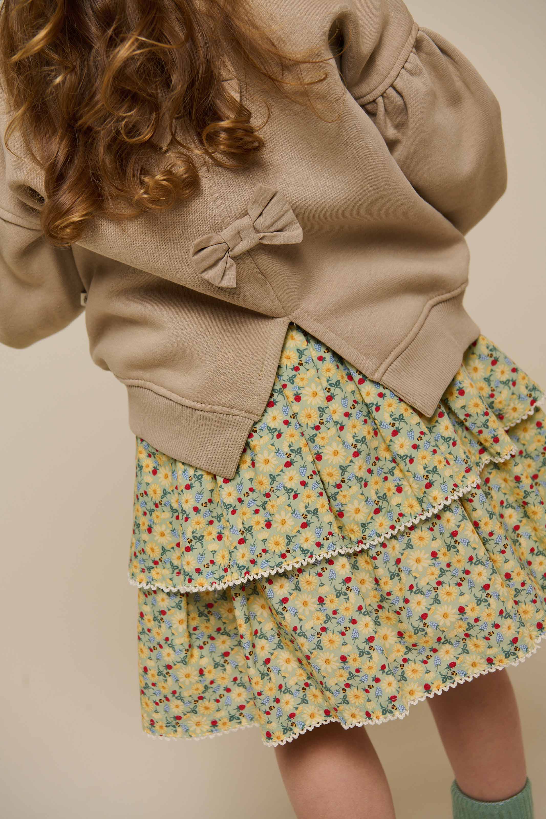 Sweatshirt med sløjfedetaljer - Kids - Caffe Latte | 100816 Ruth
