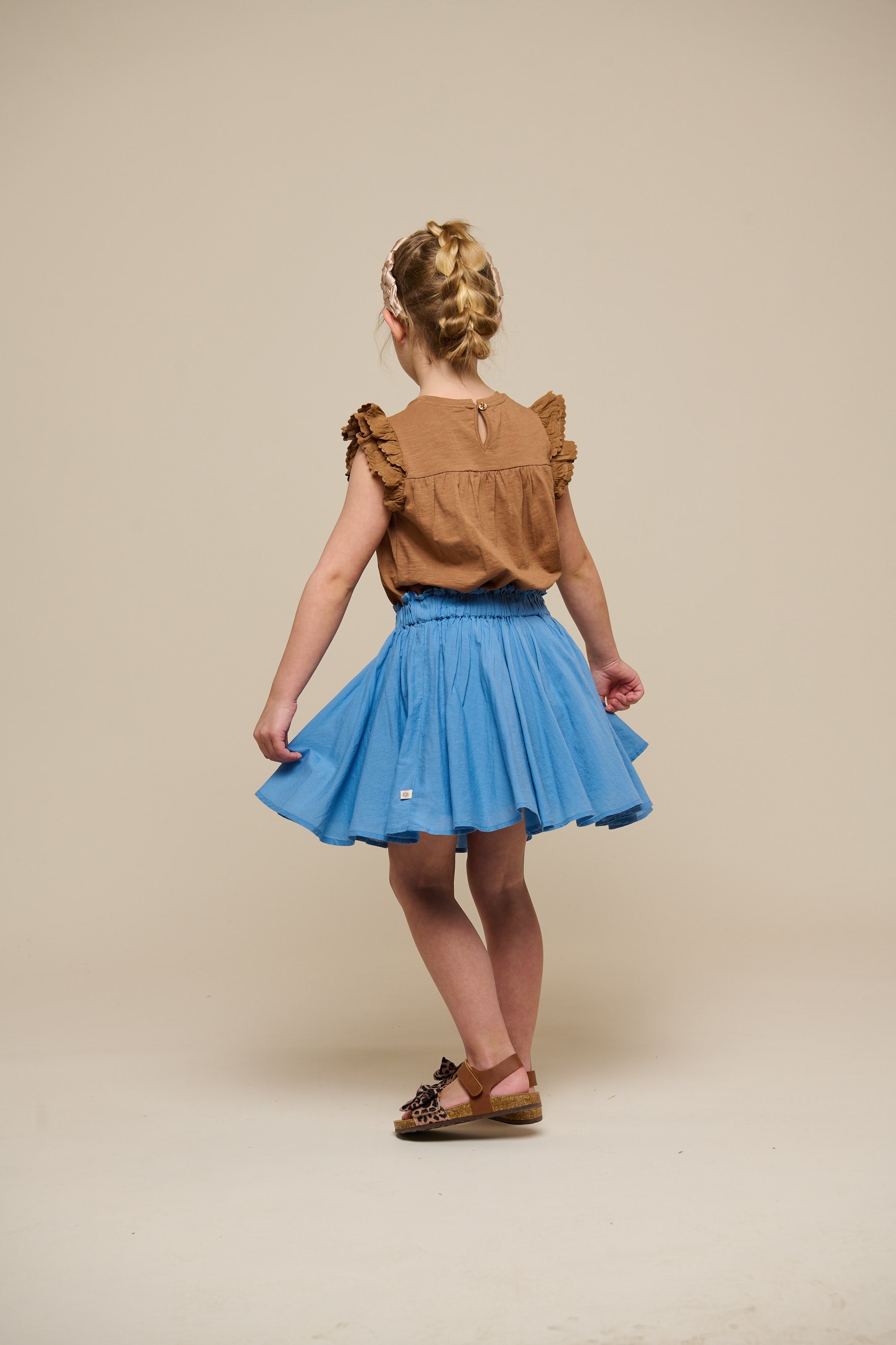 Jerseybluse med bølgebånd og flæse - Tween - Coconut | 101072 Gabriella