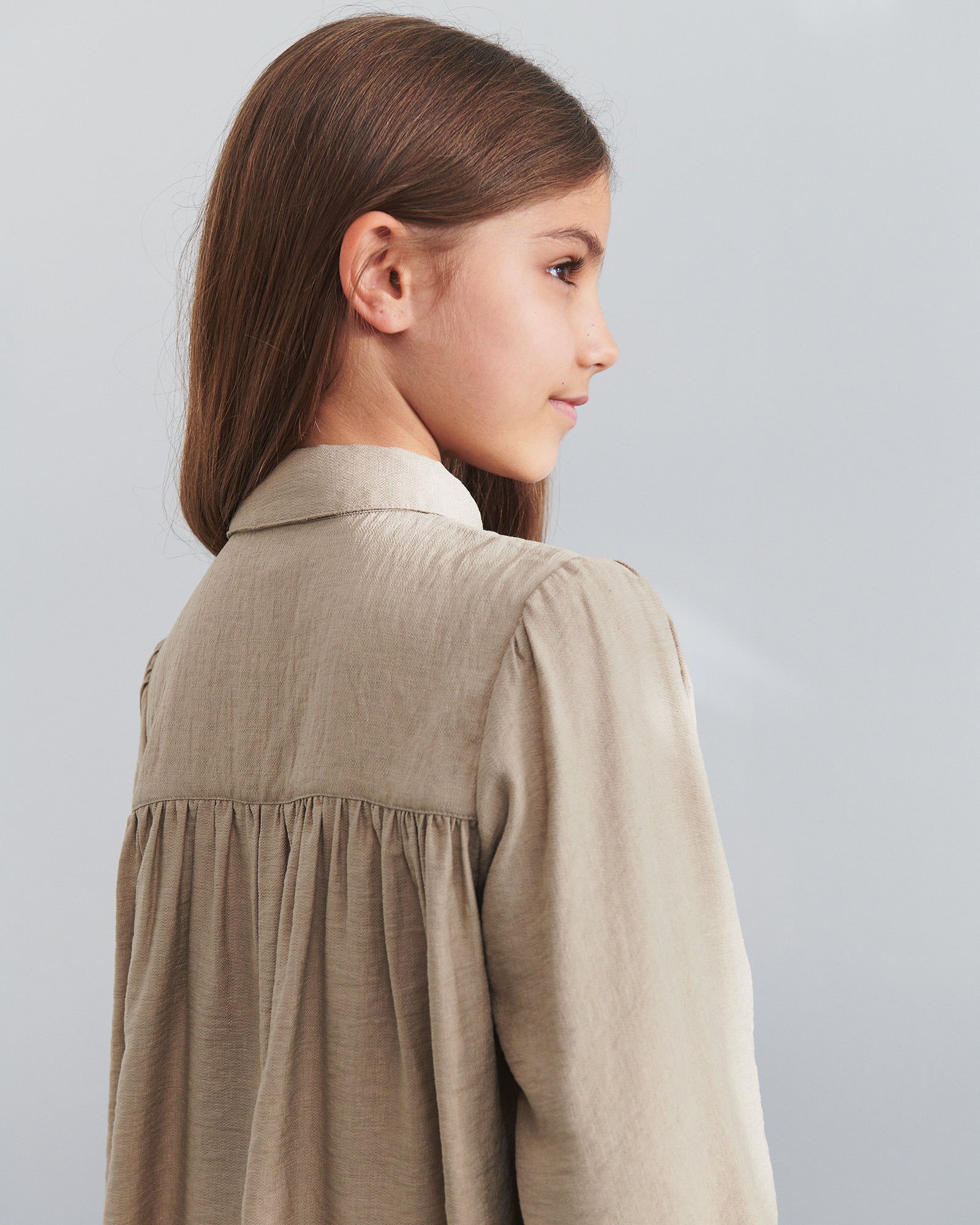 Bluse med skjortekrave - Tweens - Dark Beige