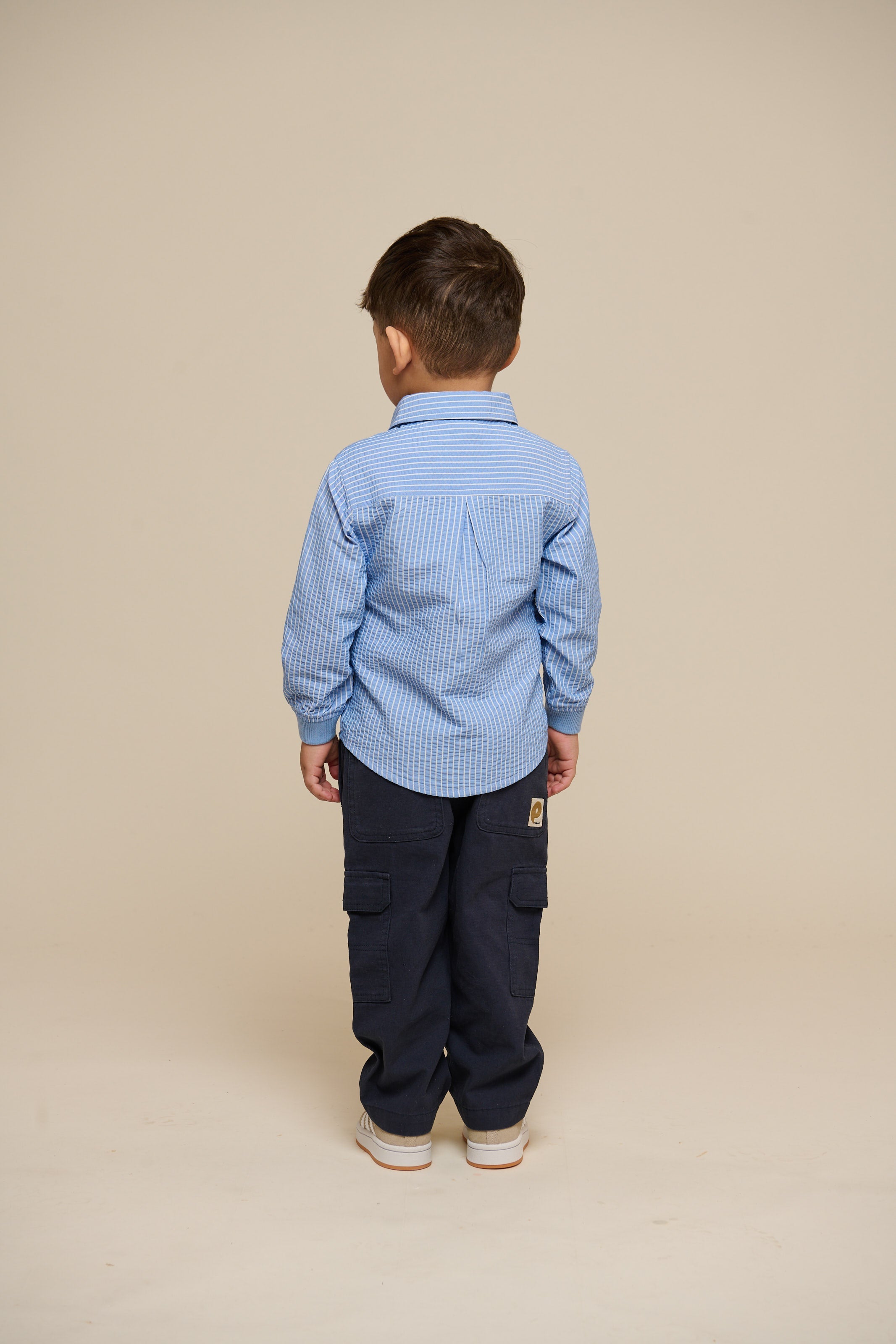 Stribet seersucker skjorte med ribmanchet - Kids - Blue Stripe | 101348 Patrick