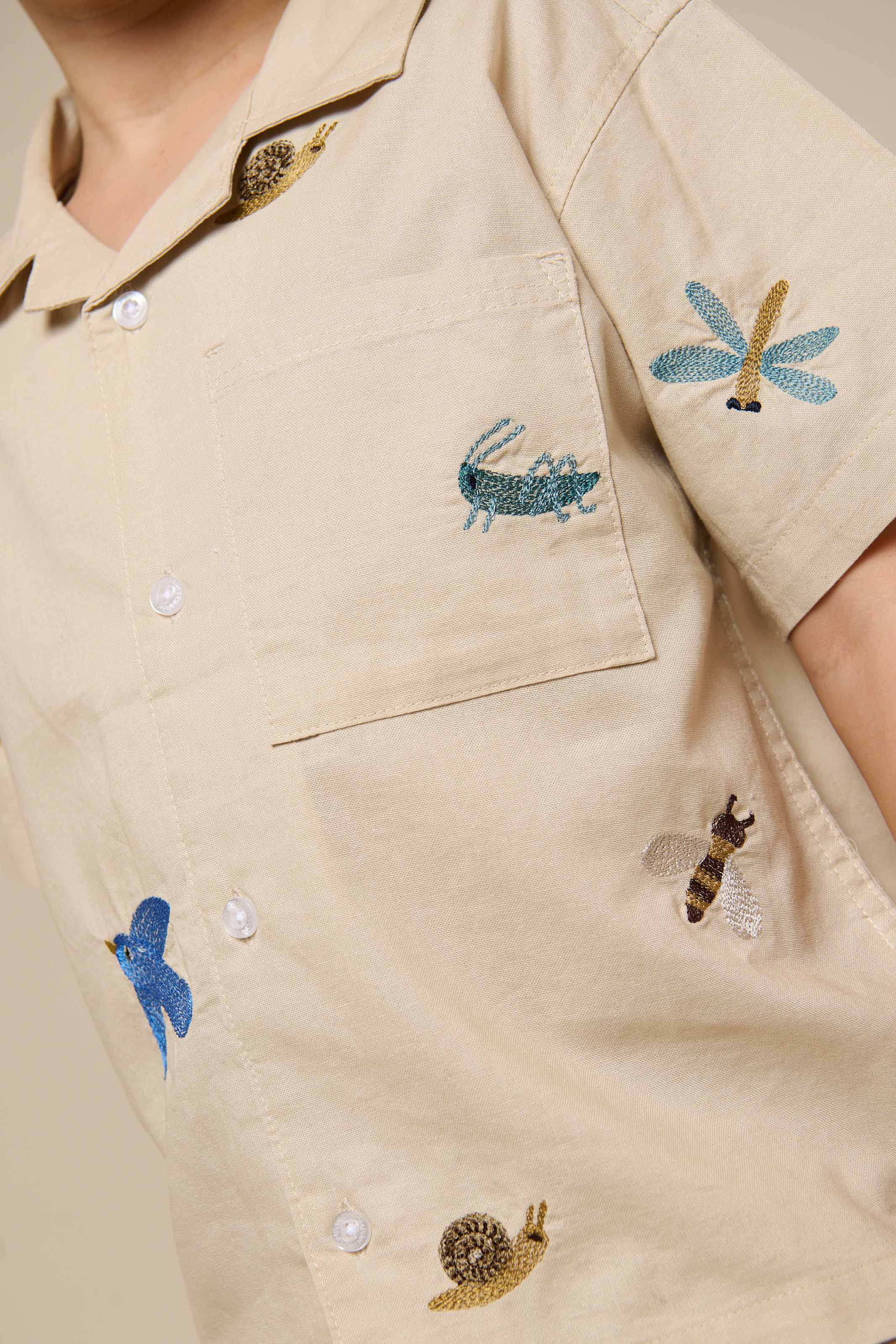Broderet kortærmet bomuldsskjorte - Tween - Light Beige | 101096 Erik