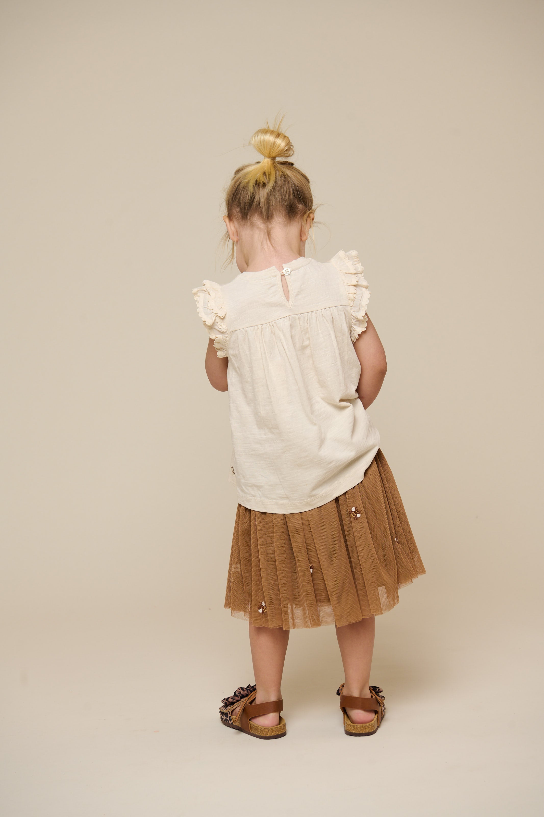 Jerseybluse med bølgebånd og flæse - Kids - Offwhite | 101040 Gabriella