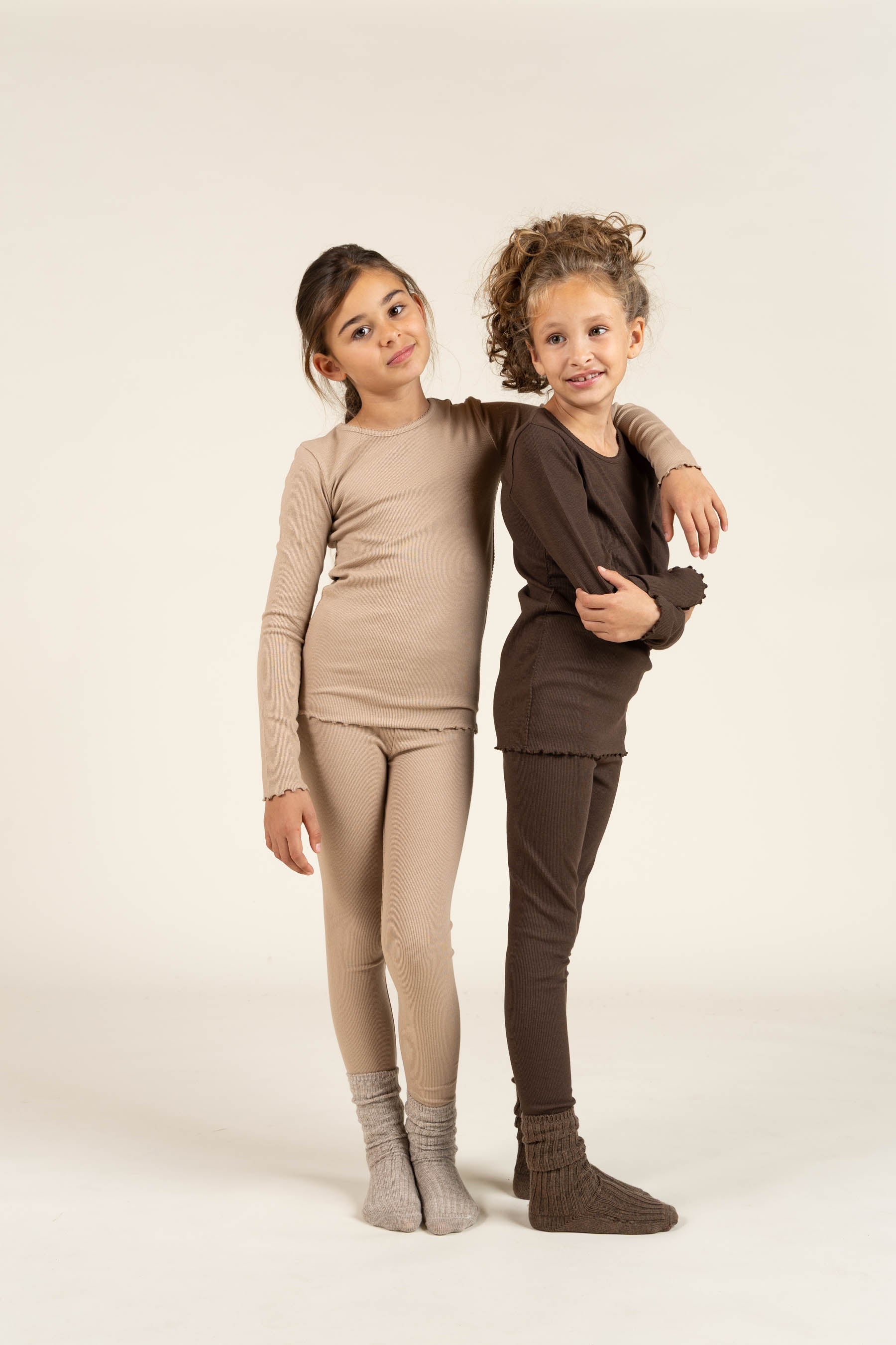 Langærmet Rib T-shirt i Modal med picot-kant - Tween - Chocolate | 100577 Mia