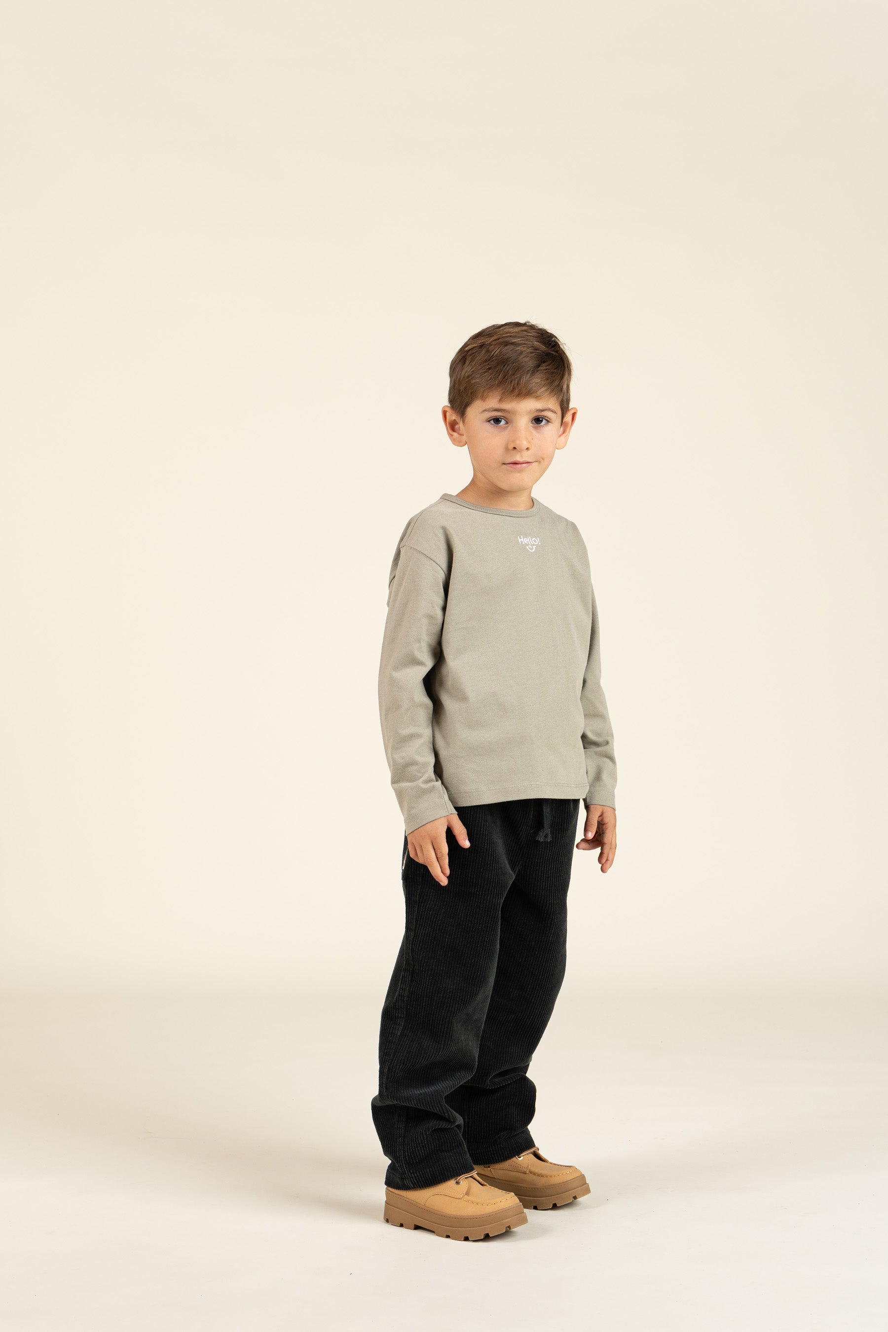 Langærmet T-shirt med Broderi - Kids - Dusty Green | 100856 Brandon