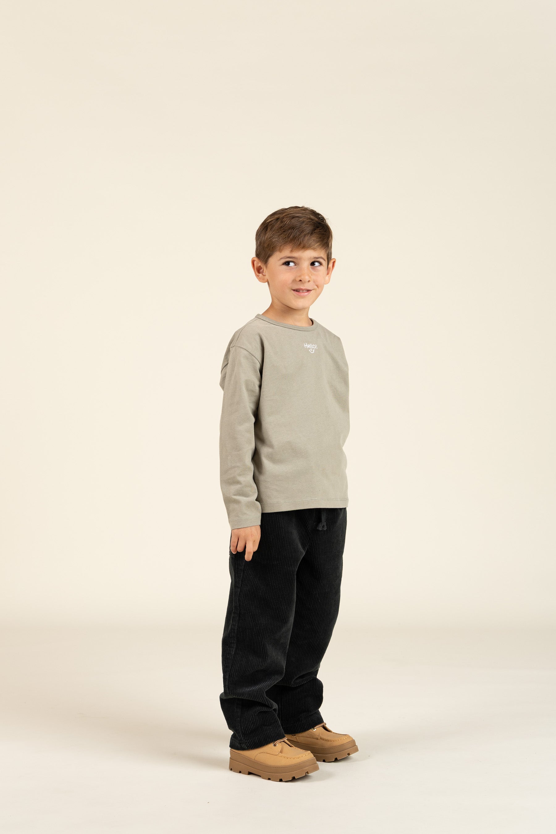 Langærmet T-shirt med Broderi - Kids - Dusty Green | 100856 Brandon