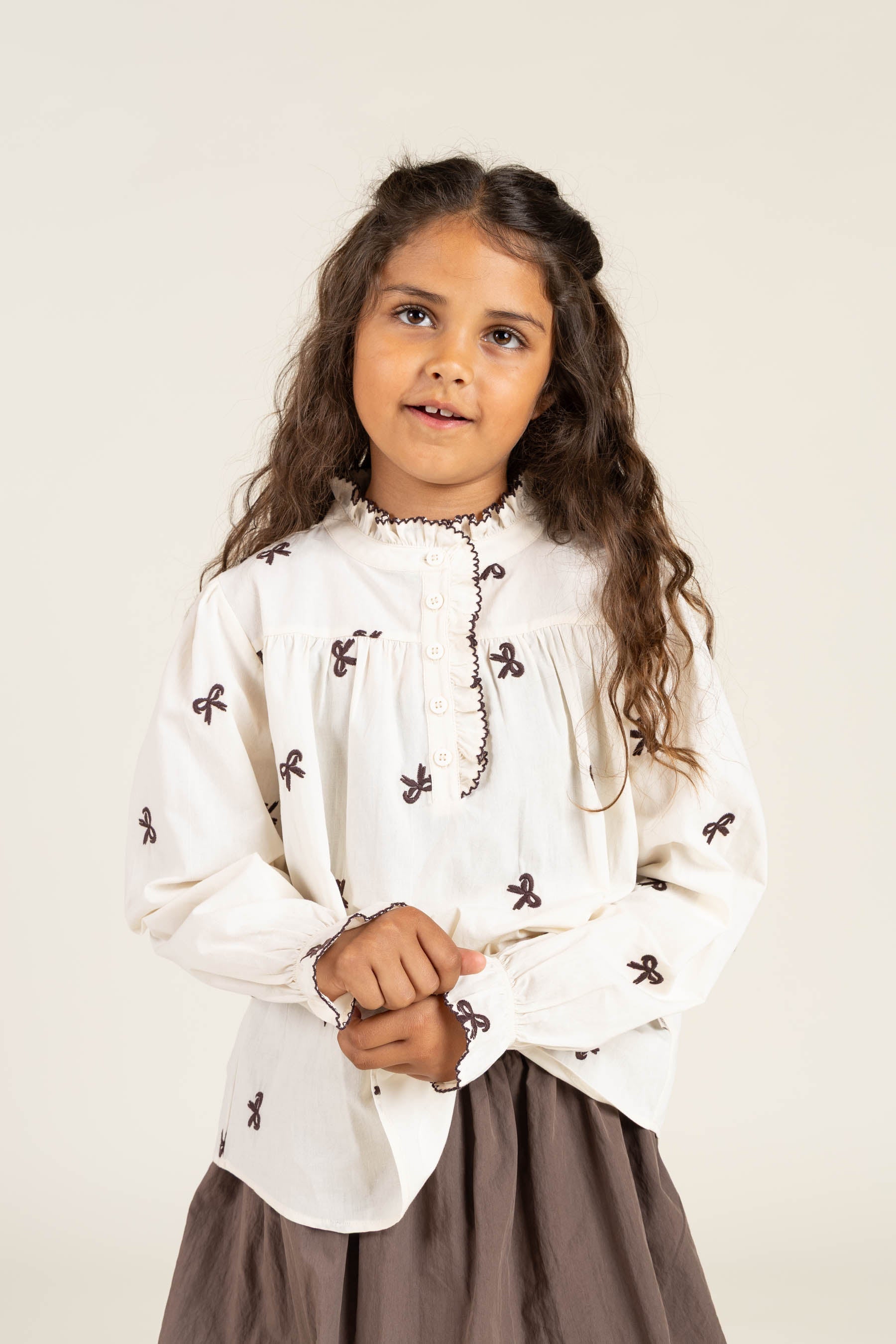 Poplin-bluse med broderi - Tween - Off White | 100674 Adison