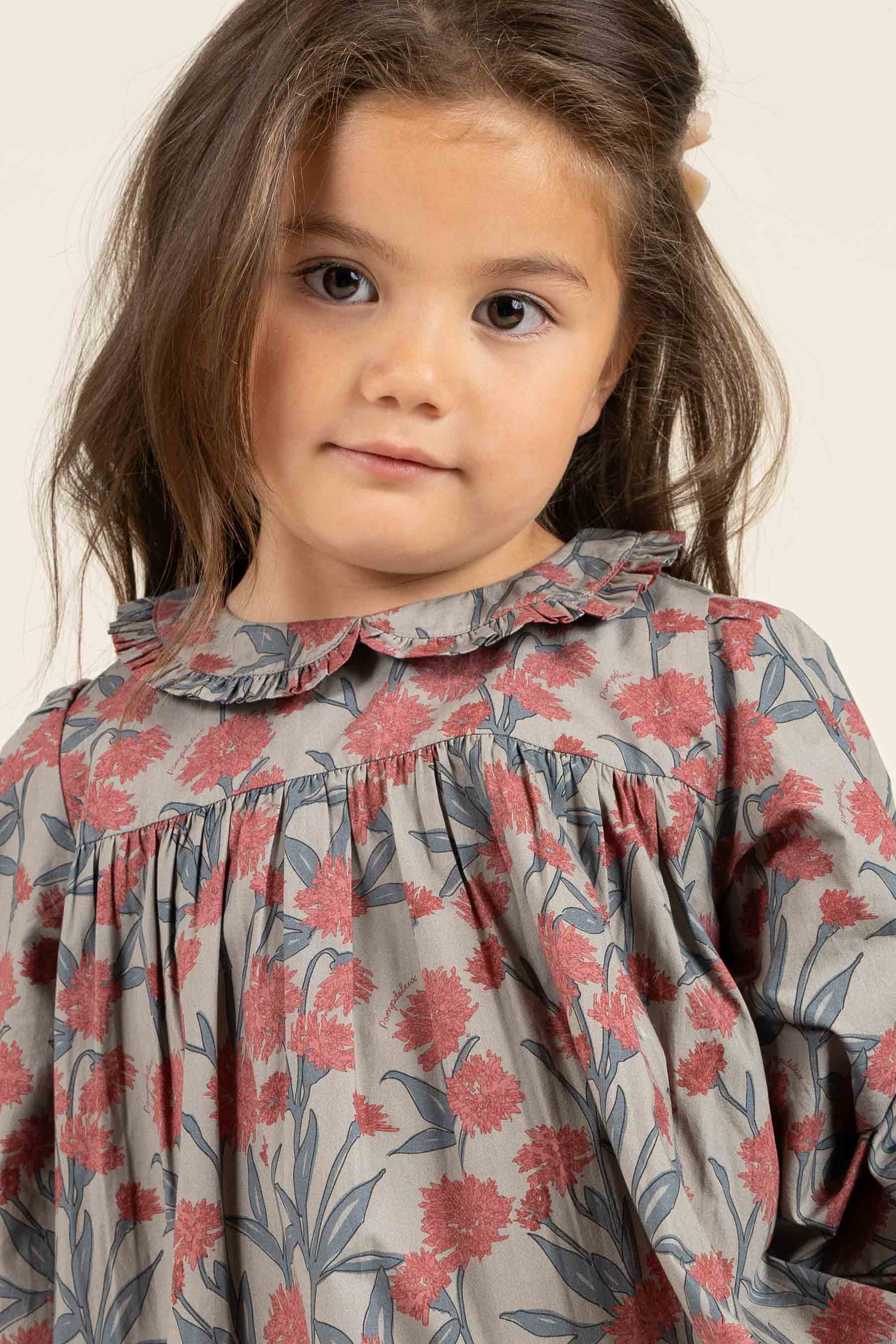 Kjole i bomulds-poplin med Print og elastik i taljen - Kids - Rose / Green | 100722 Amy
