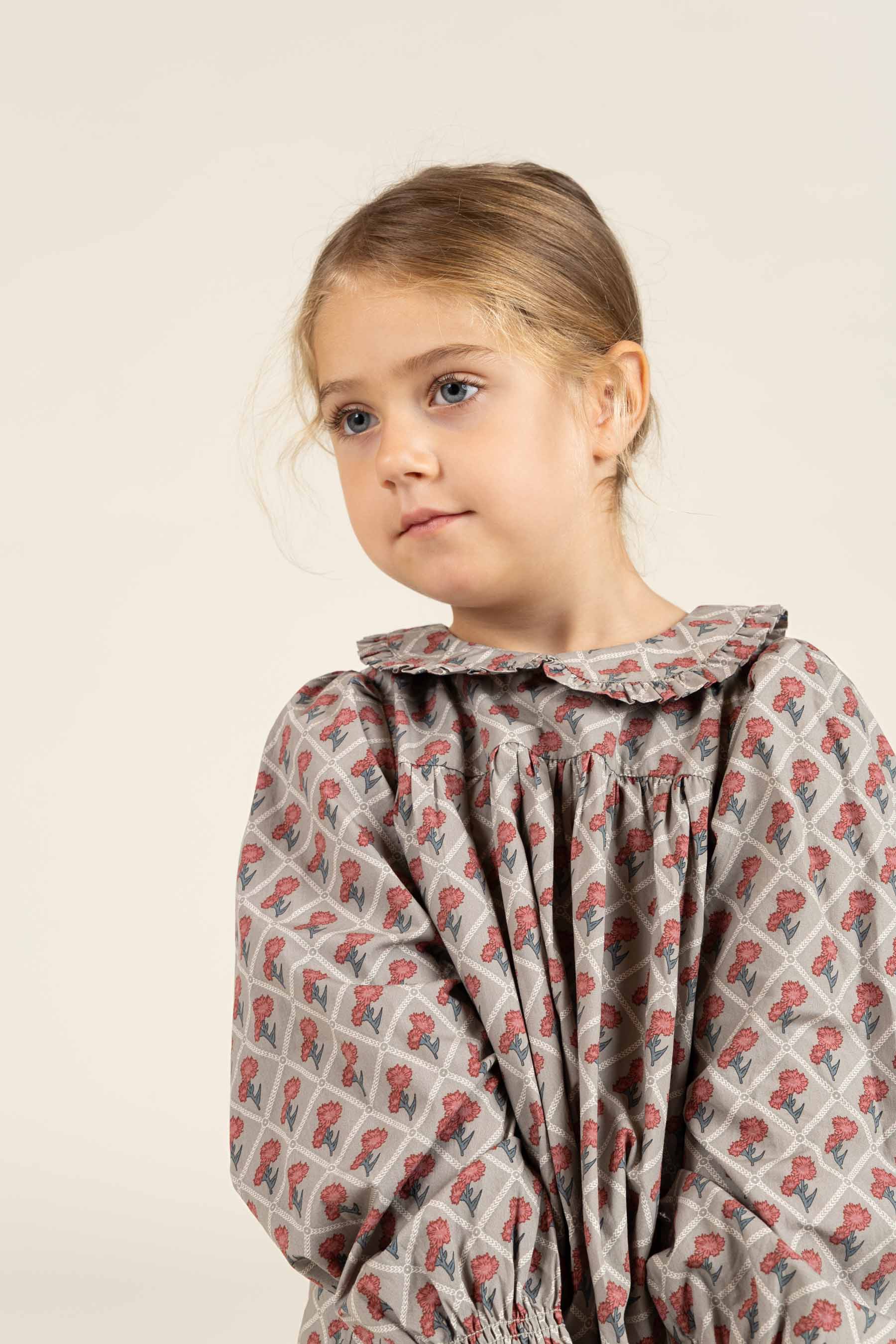 Kjole i bomulds-poplin med Print - Kids - Green w. Vintage Red | 100802 Amine