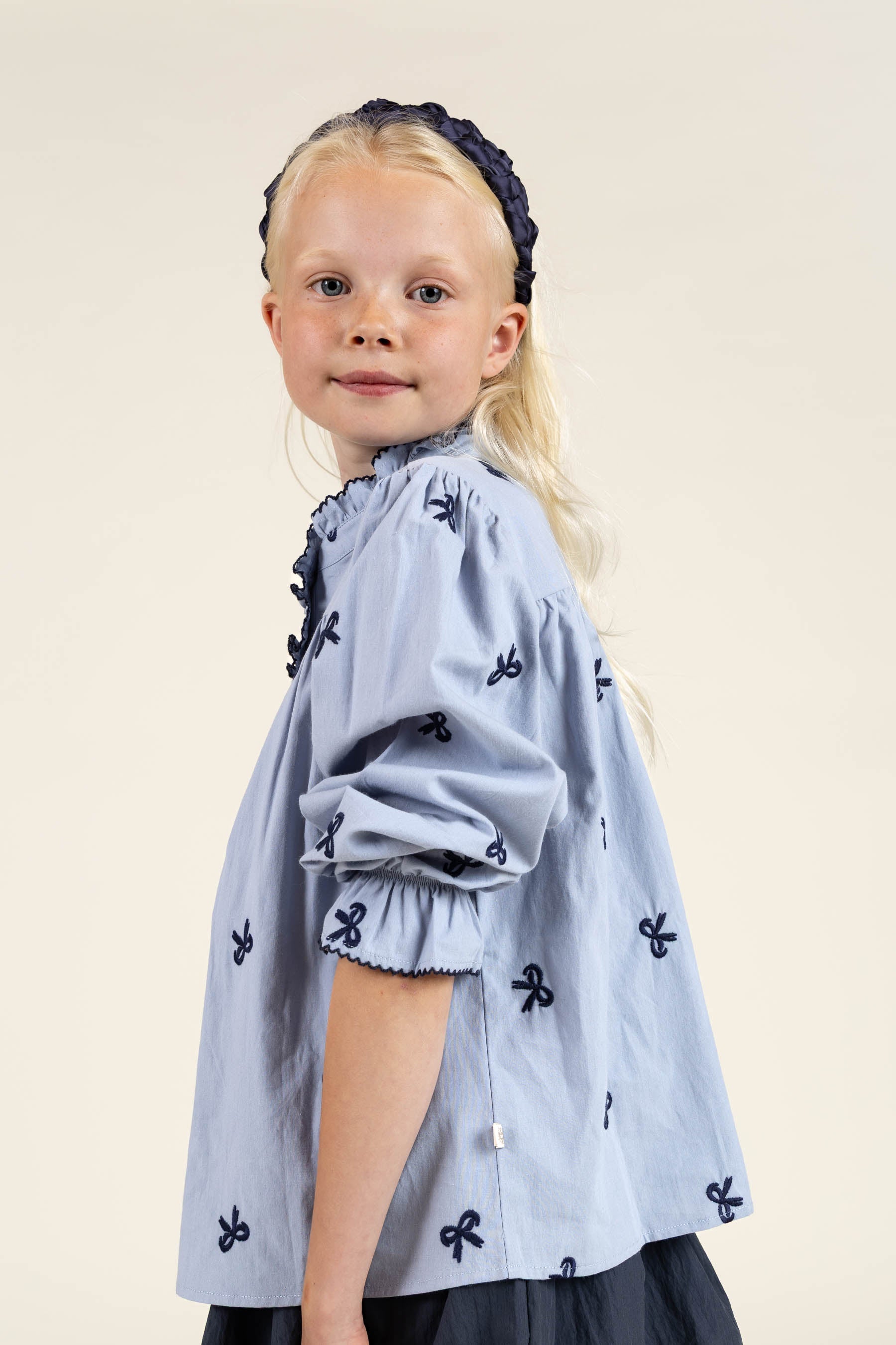 Poplin-bluse med broderi - Tween - Blue | 100676 Adison