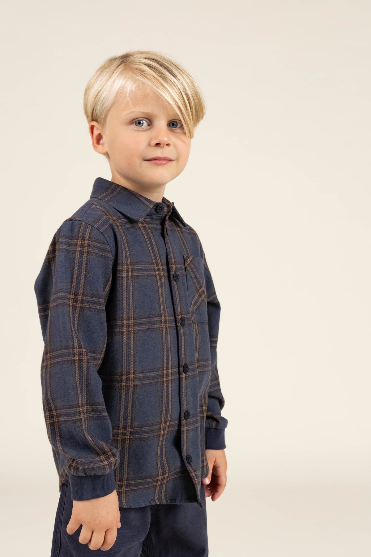 Ternet flannelskjorte med rib manchet - Kids - Navy Check | 100530 Henry