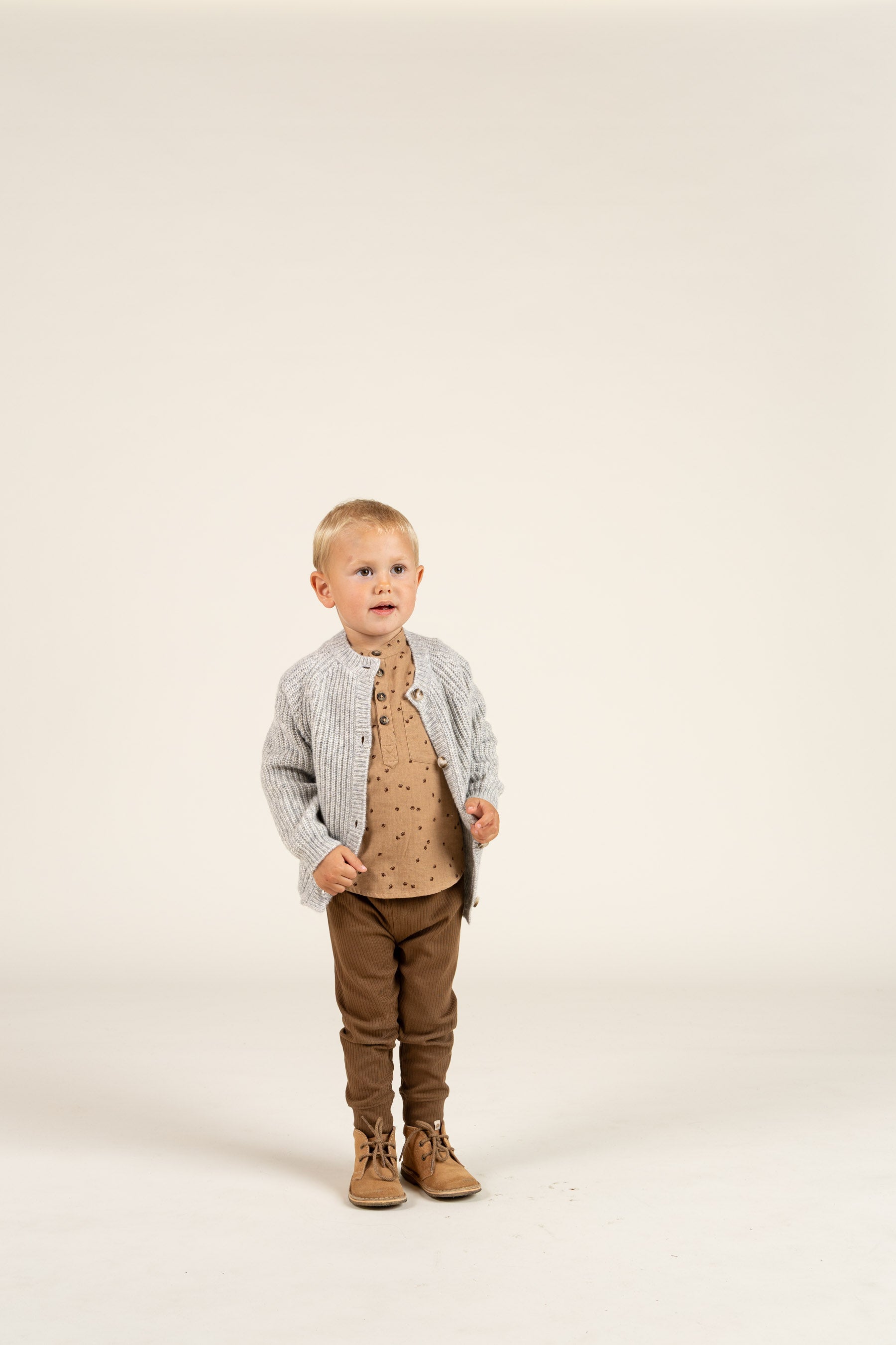 Skjorte i sildebensvævet Bomuld m. Print - Kids - Light Brown | 100760 Edward