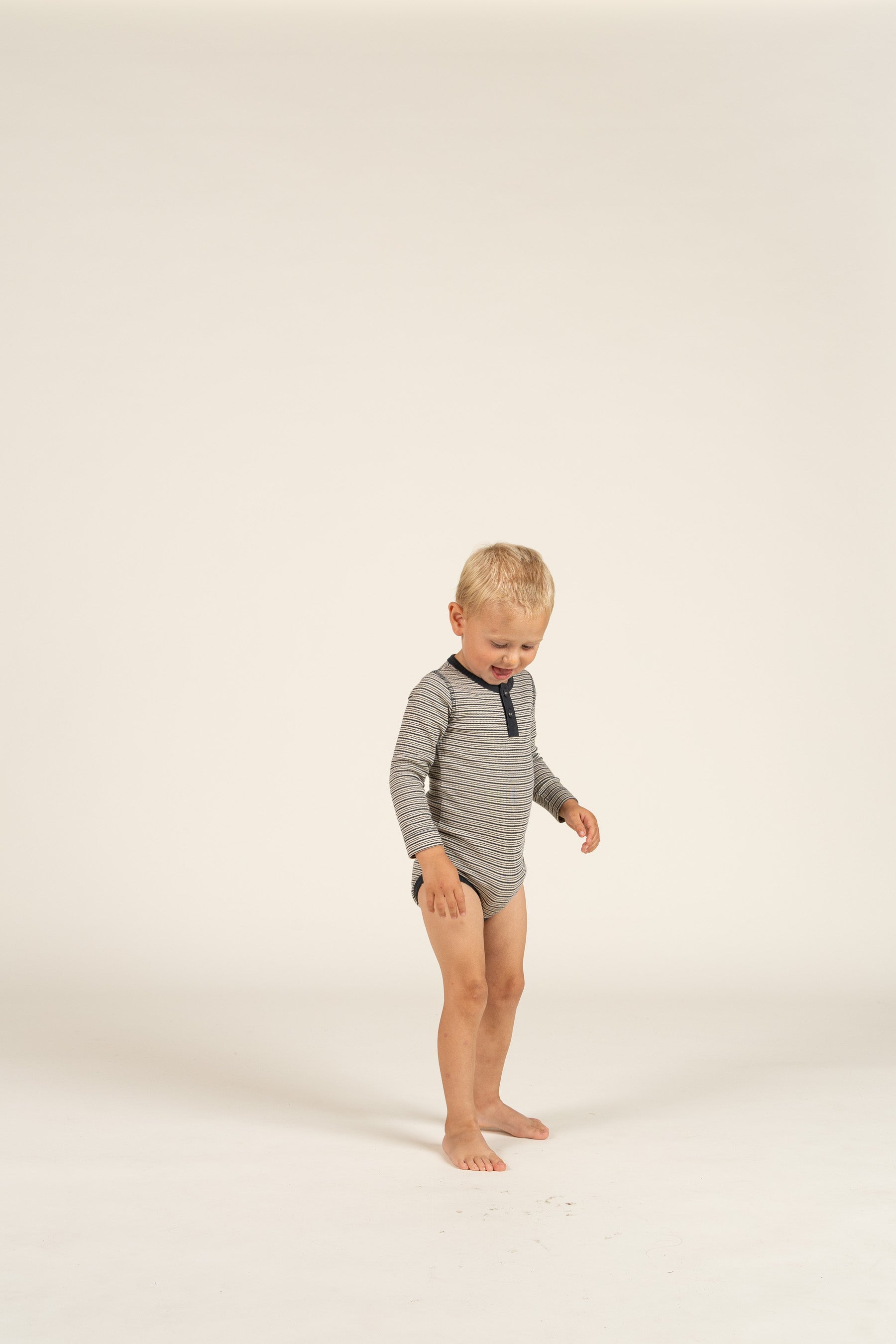 Langærmet Body i Bomuldsrib - Kids - Forest Green Stripe | 100558 Manson