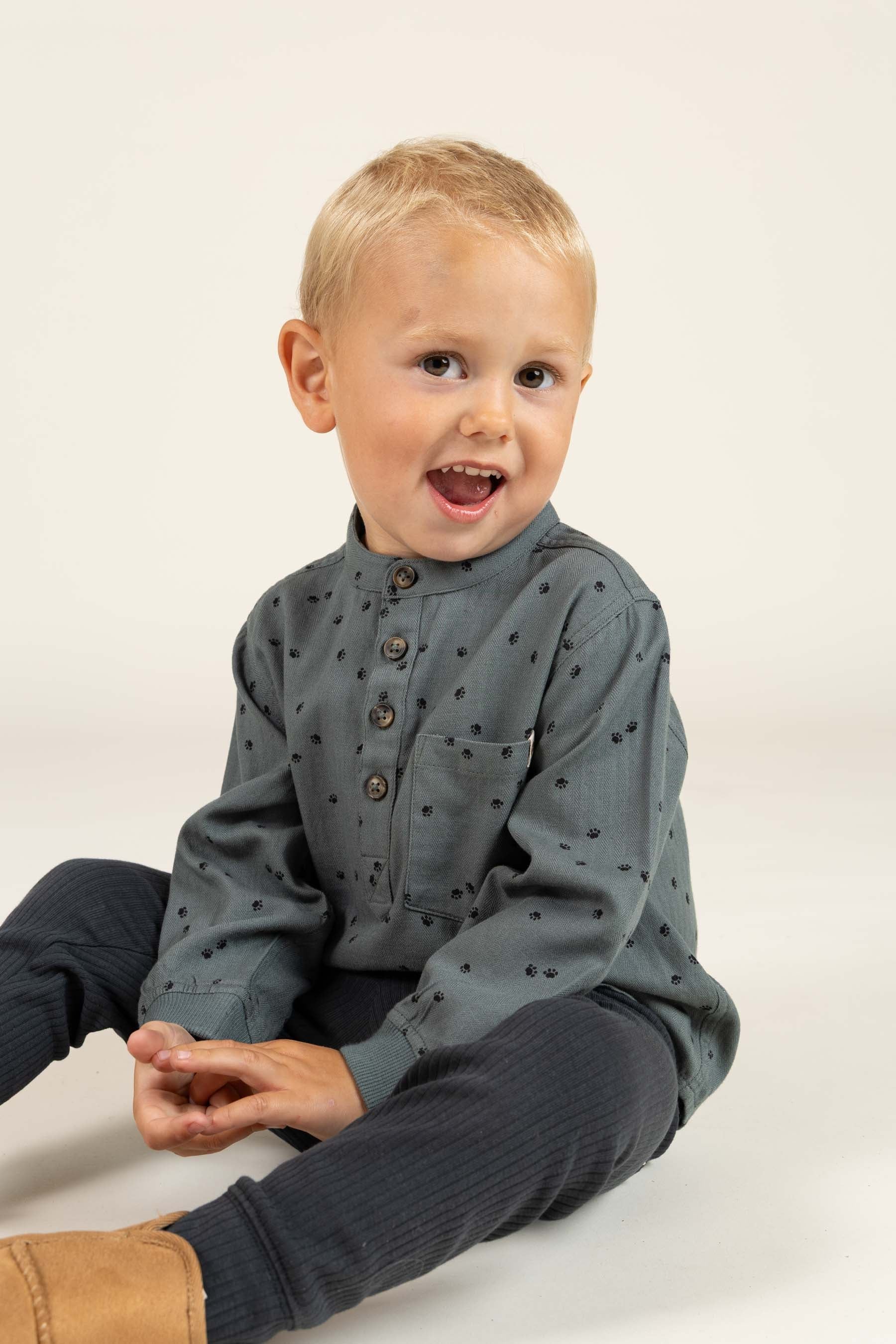 Skjorte i sildebensvævet Bomuld m. Print - Kids - Dark Dusty Green | 100761 Edward