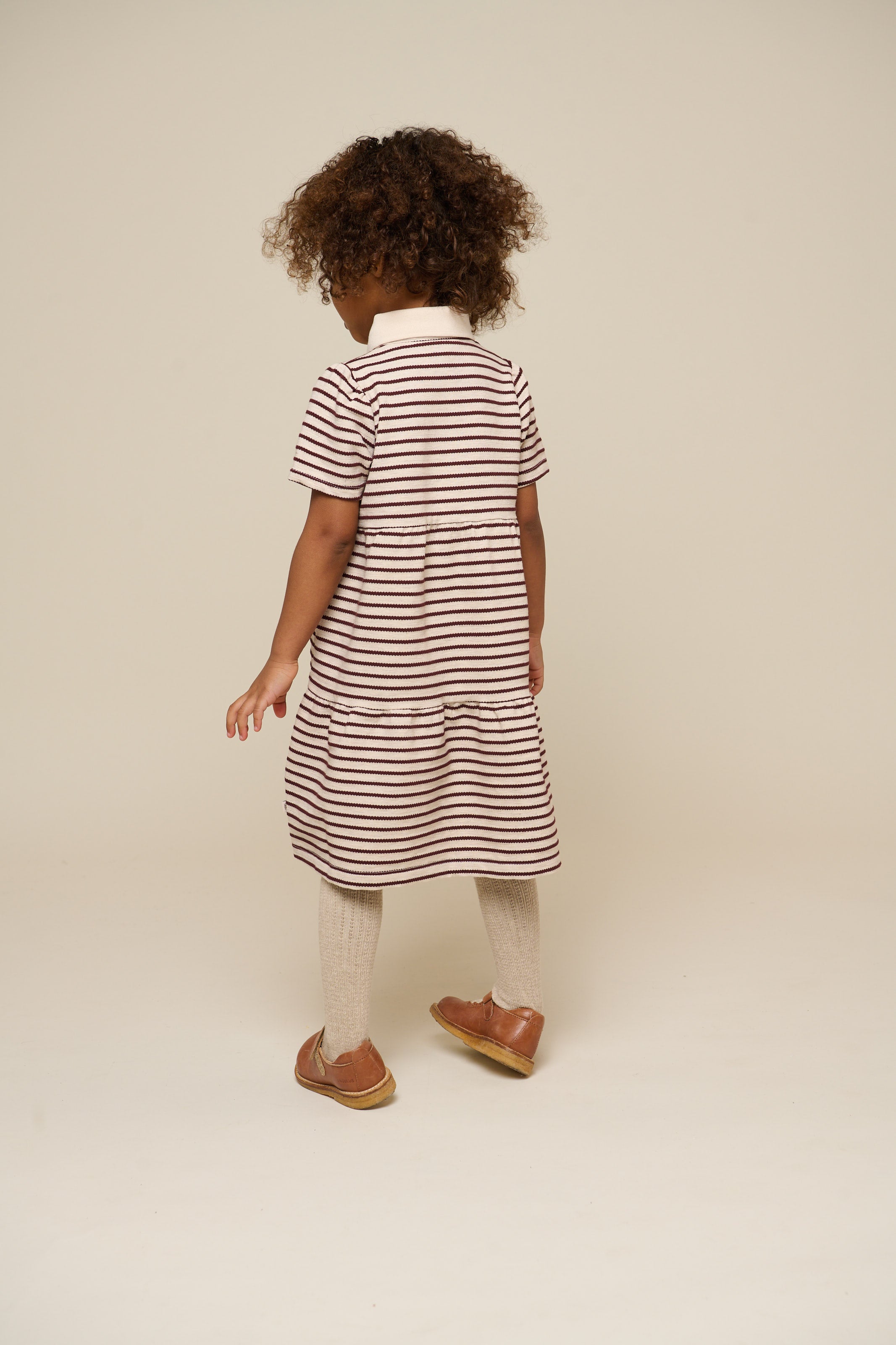 Stribet jersey kjole - Kids - Brown | 101010 Emmie
