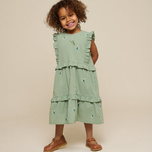 Broderet seersucker kjole - Kids - Dusty Green | 100976 Nora