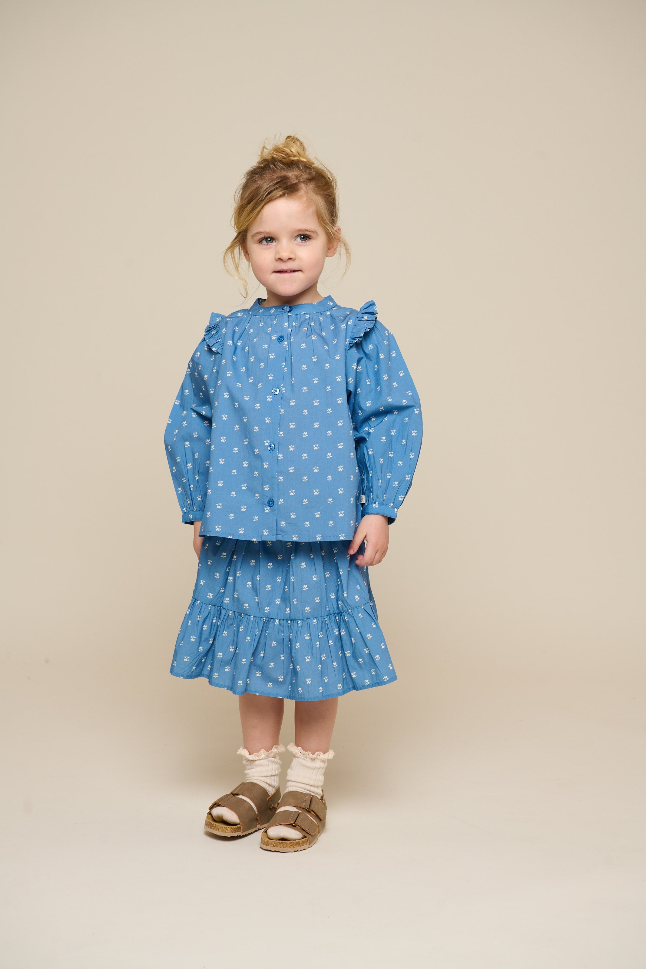 Skjortebluse i printet poplin - Kids - Dusty Blue | 101056 Camilla