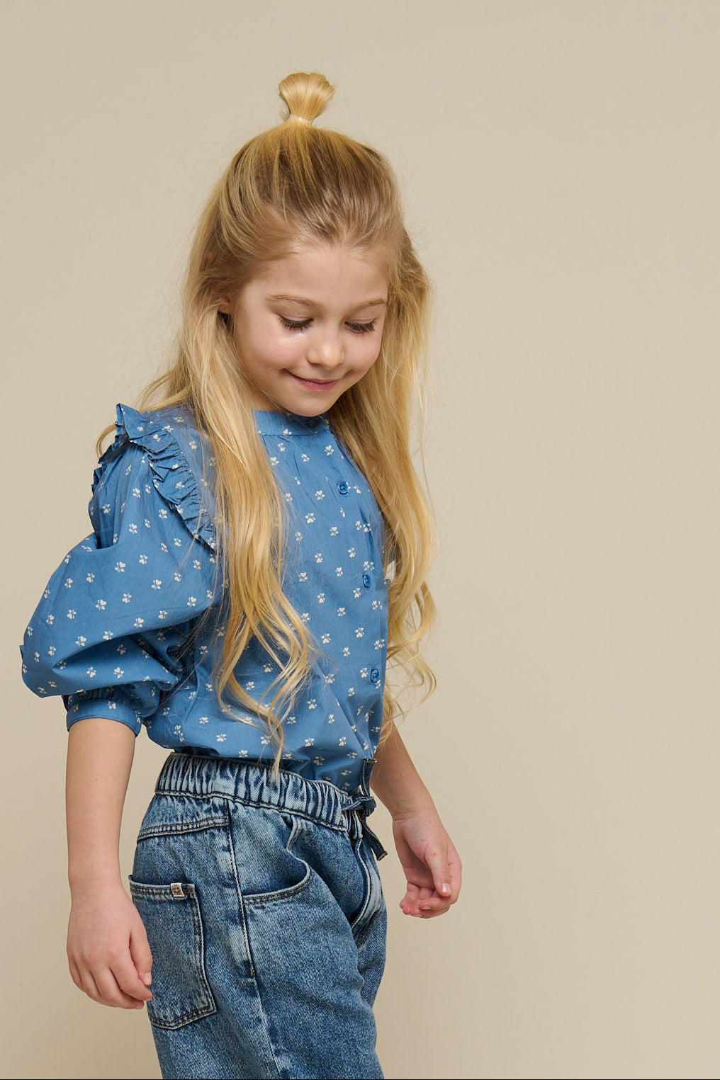 Skjortebluse i printet poplin - Tween - Dusty Blue | 101087 Camilla