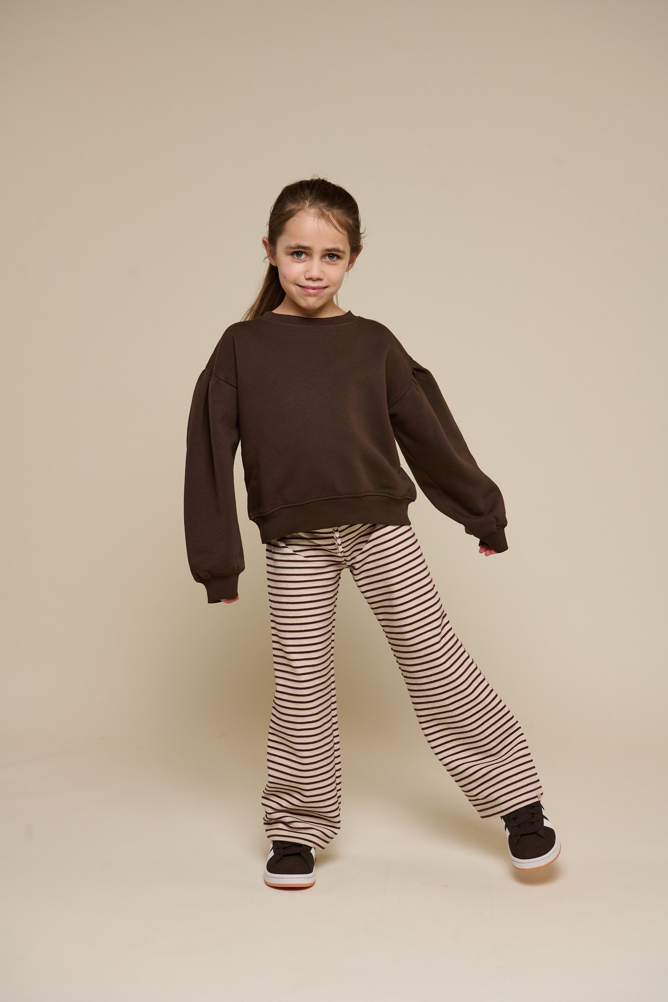 Sweatshirt med sløjfedetaljer - Tween - Chocolate | 100815 Ruth