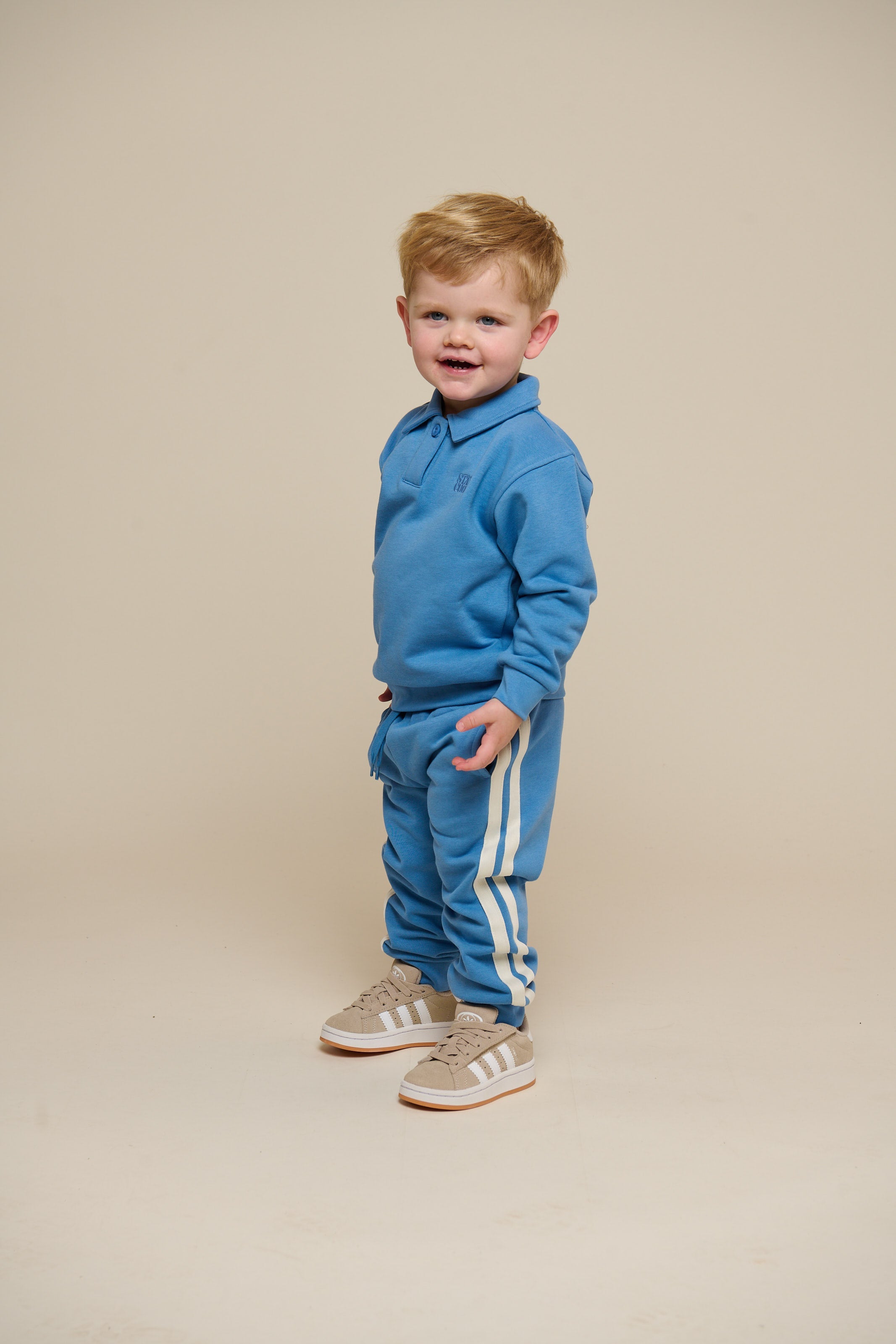 Sweatpants med tape - Kids - Dusty Blue | 101257 Carter