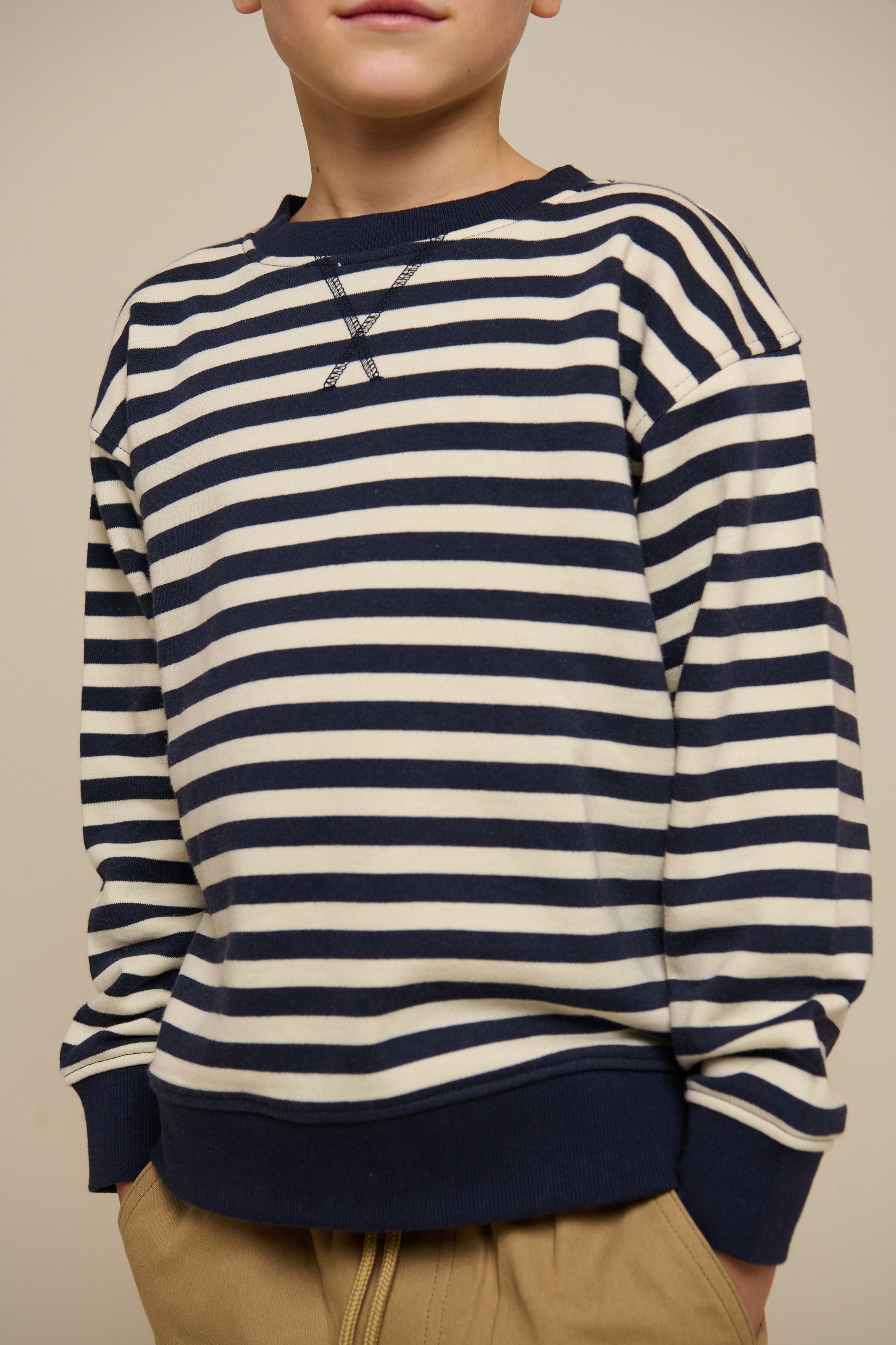 Stribet crewneck sweatshirt - Tween - Navy Stripe | 101345 Cole