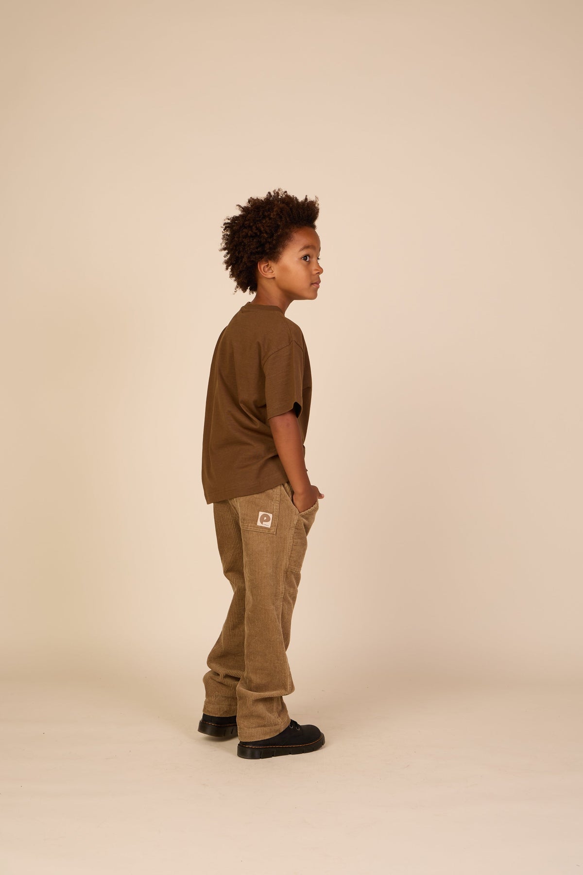 Slub jersey T-shirt med broderi - Tween - Dark Brown | 101158 Villum