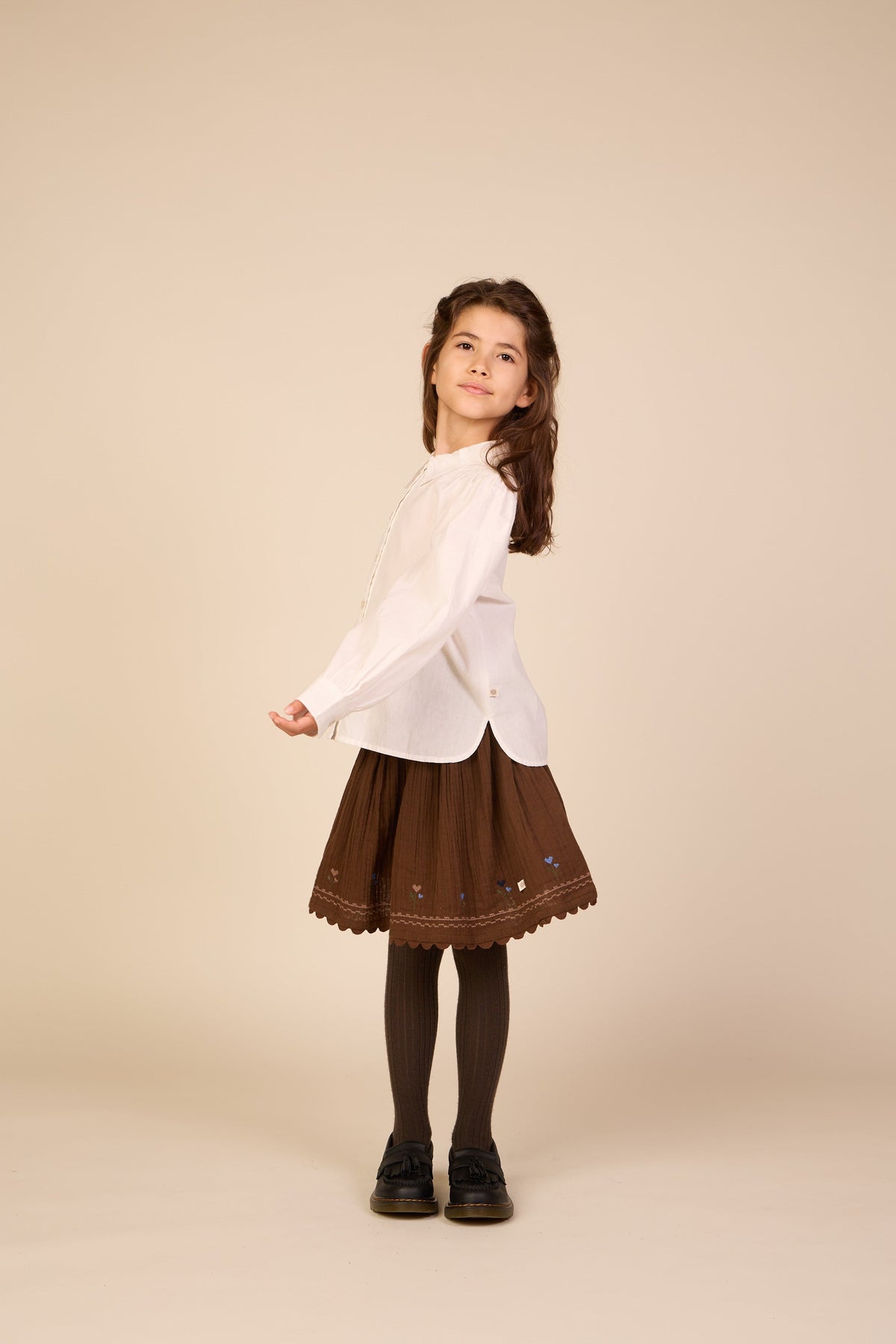 Double gauze-nederdel med korsstingsbroderi Tween - Brown | 101472 Laureen