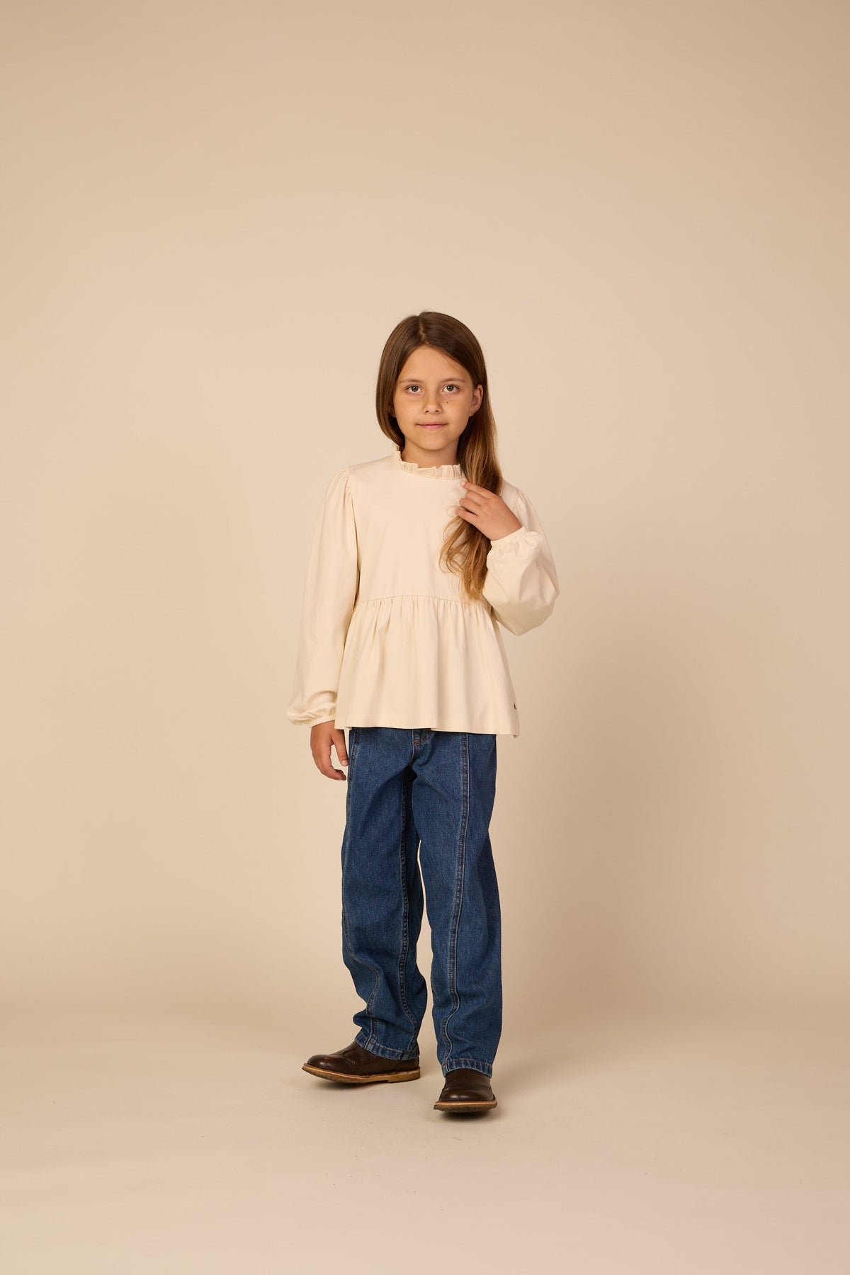Ensfarvet jerseybluse med peplum Tween - Offwhite | 101546 Heidi