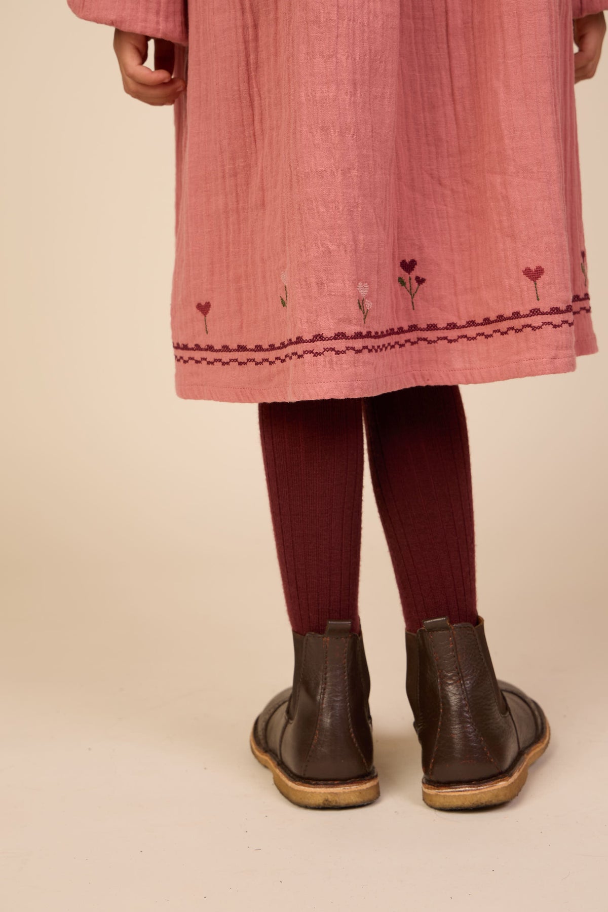 Double gauze-kjole med korsstingsbroderi Tween - Dusty Rose | 101466 Laureen
