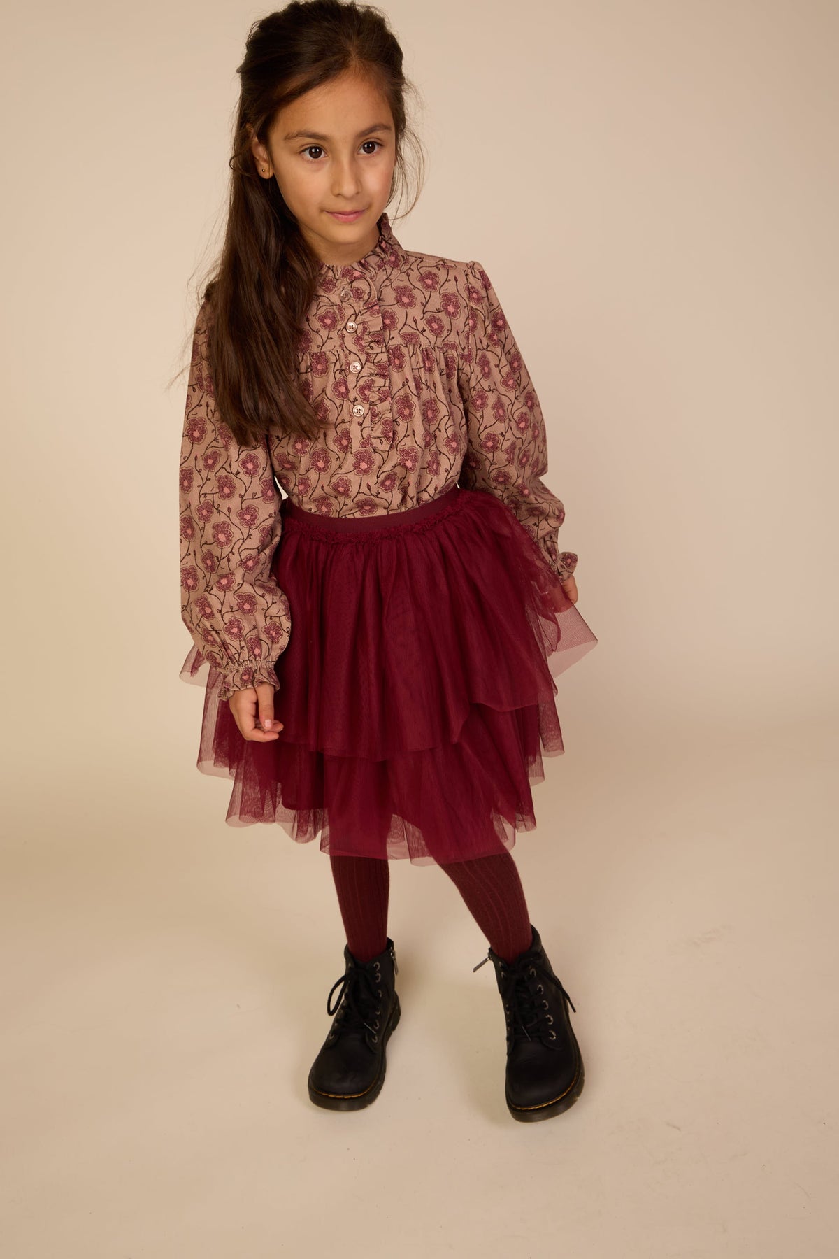 Blomstret bomuldsbluse med stolpelukning Tween - Rose/Bordeaux | 101434 Nova