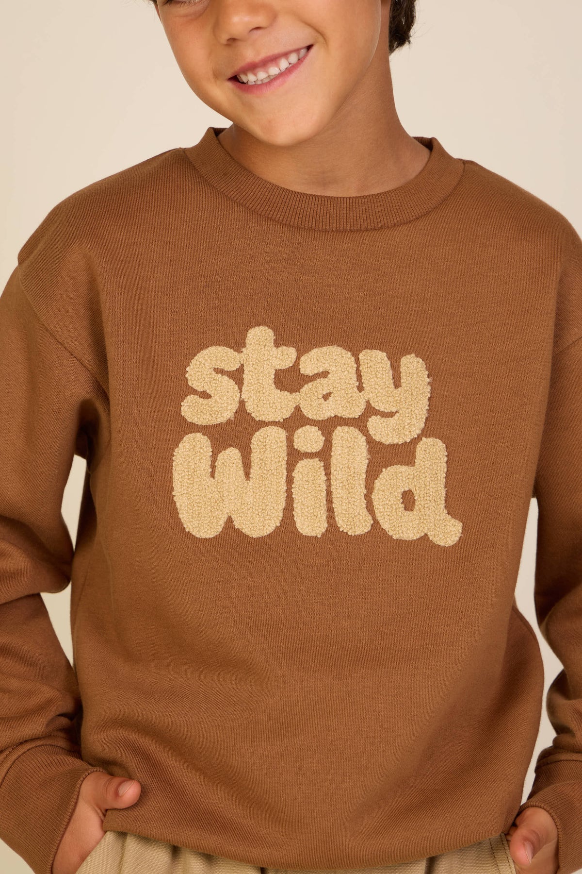 Rundhalset sweatshirt med frottébroderi Tween - Toffee | 101621 Joel