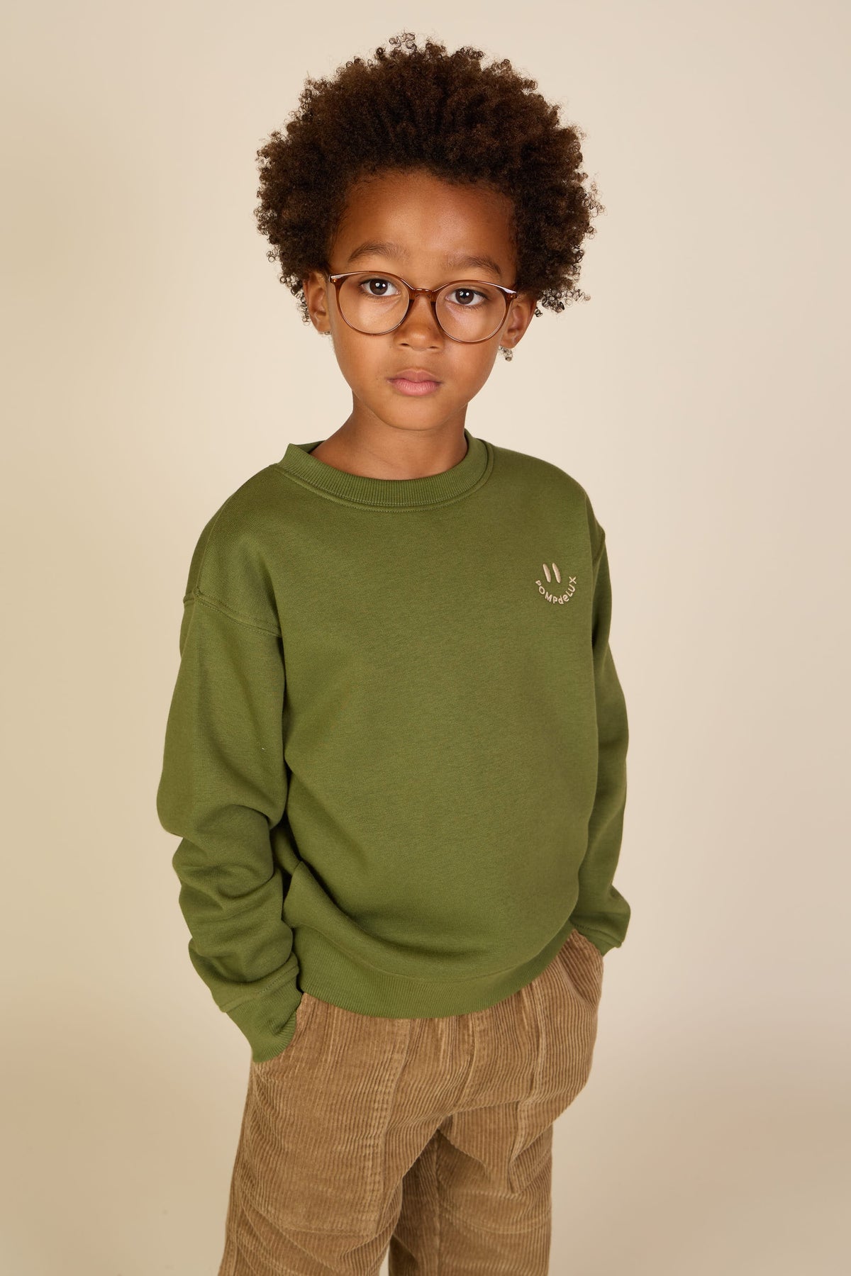 Rundhalset sweatshirt med smiley broderi Tween - Moss Green | 101576 Andrew