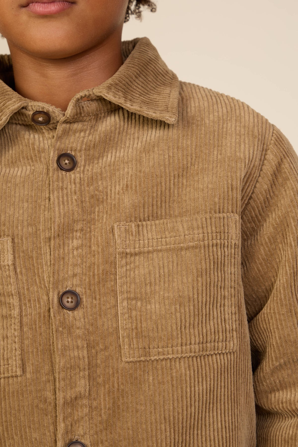 Fløjls-overshirt med påsatte lommer Tween - Khaki | 101540 Reed