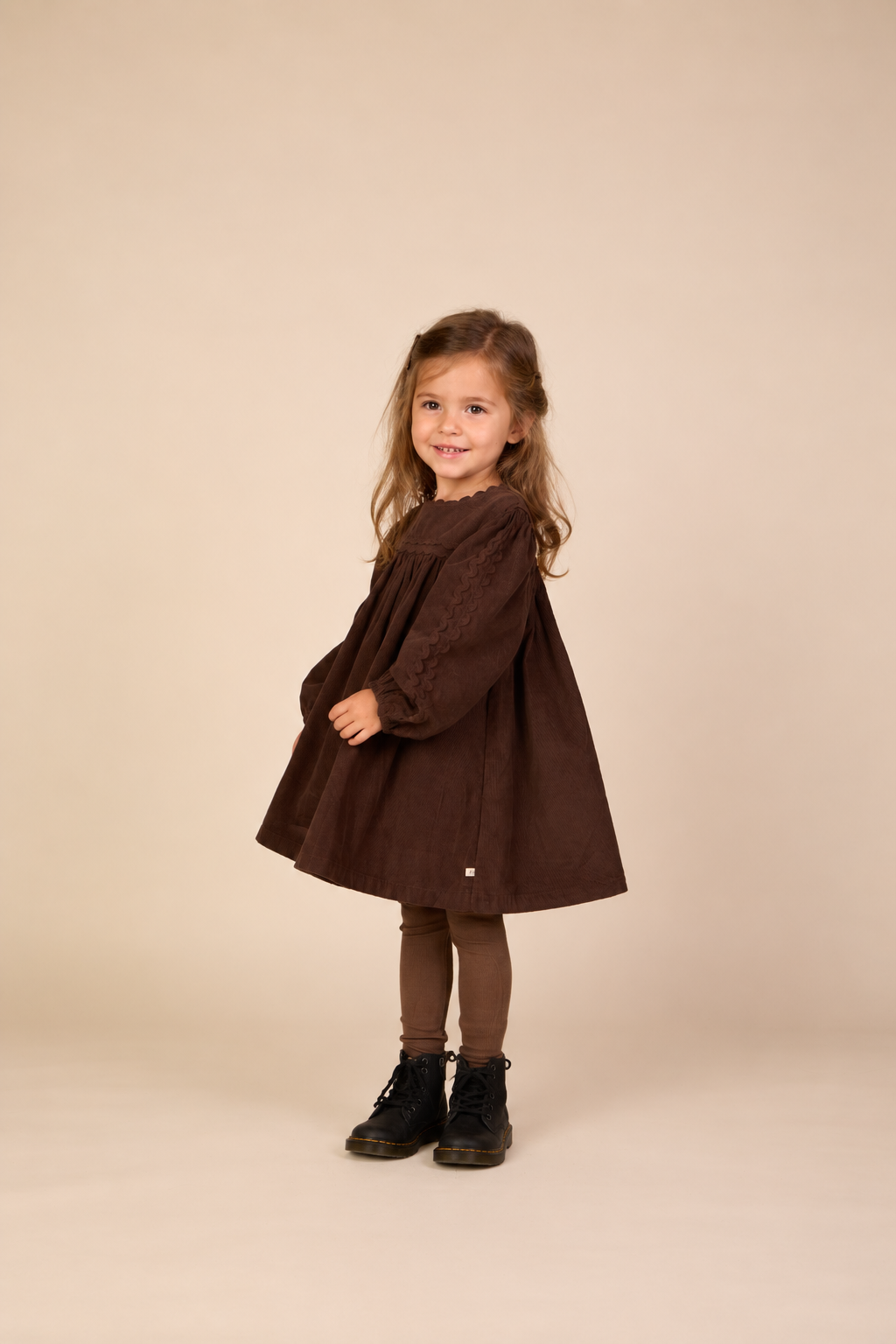 Fløjlskjole med zig-zag bånd Kids - Dark Brown | 101473 Sille