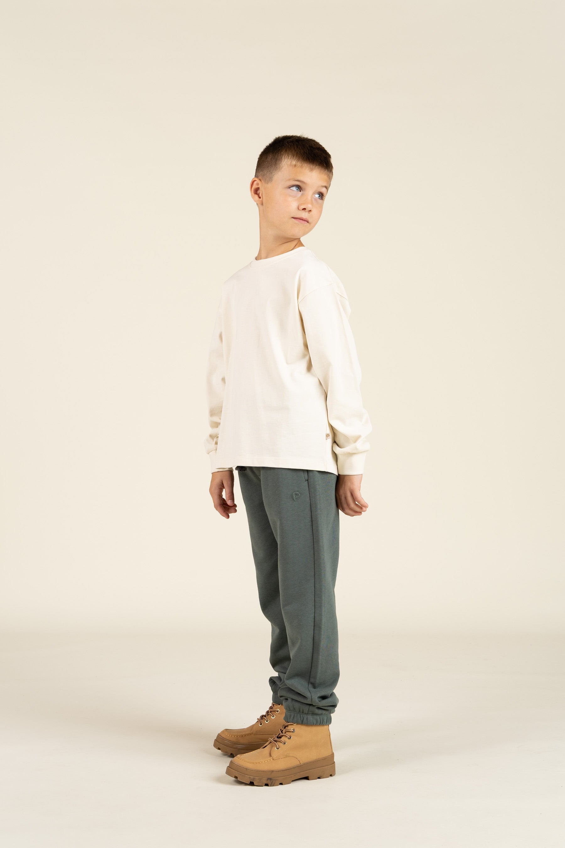 Oversize langærmet T-shirt - Tween - Off White | 100853 August
