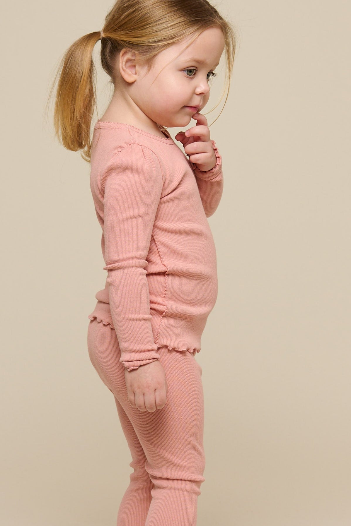 Leggings i modalrib - Kids - Rose Tan | 101322 Lottie