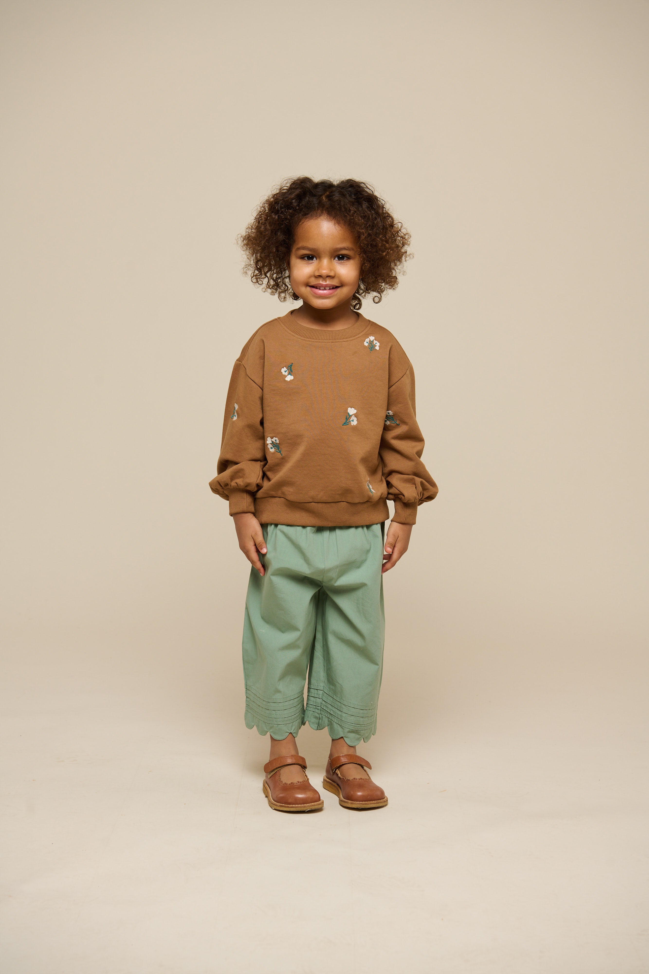 Broderet crewneck sweatshirt - Kids - Coconut | 101213 Kimber