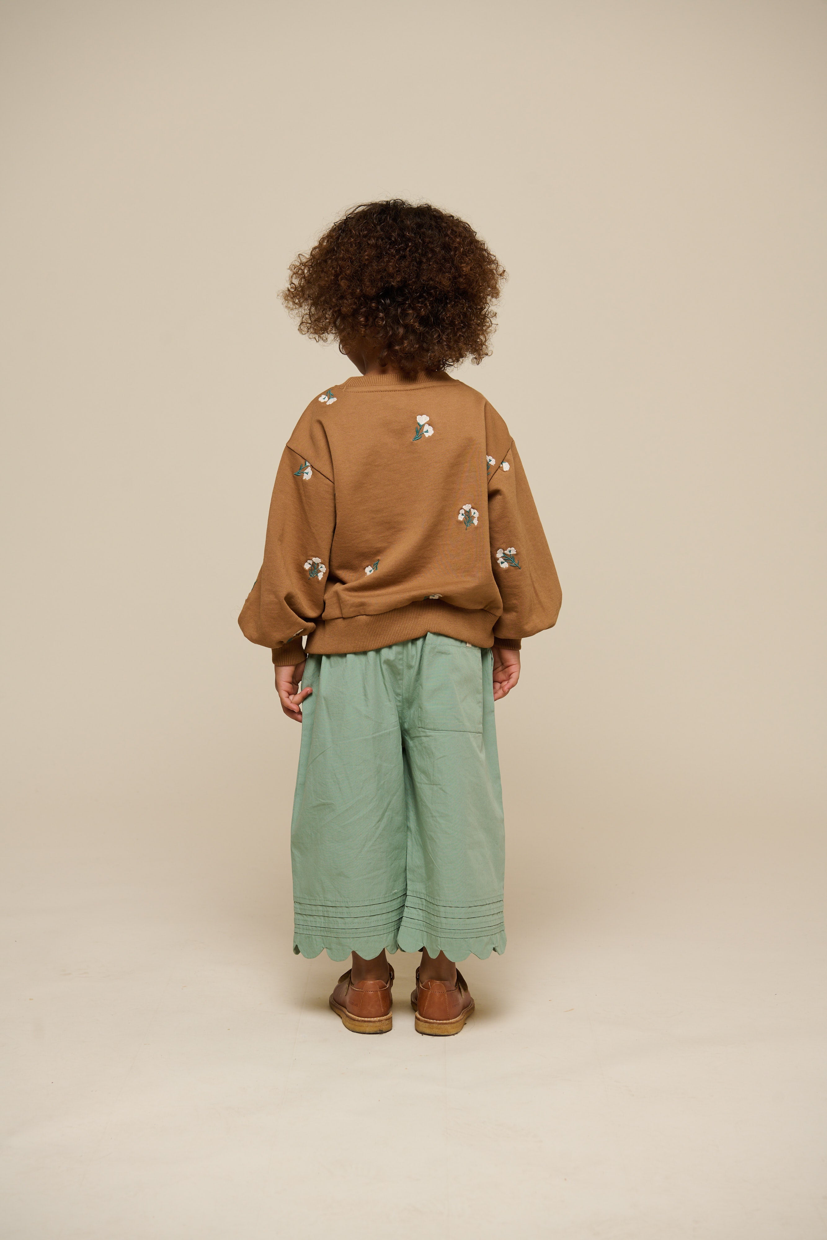 Broderet crewneck sweatshirt - Kids - Coconut | 101213 Kimber