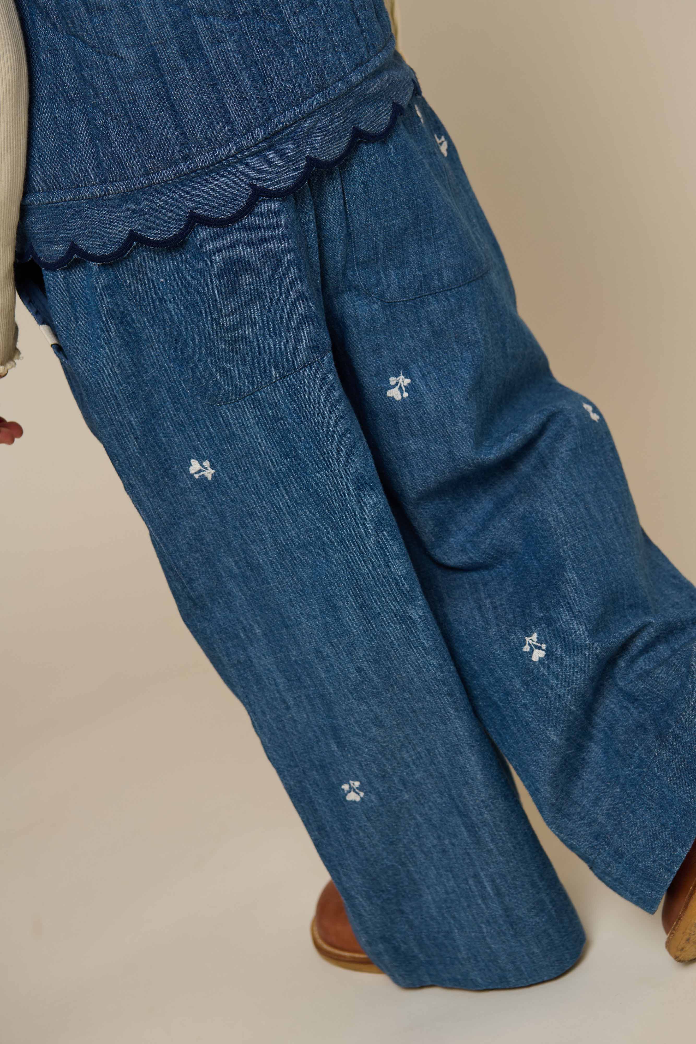 Broderede light-denim bukser - Kids - Blue Denim | 101050 Isabella