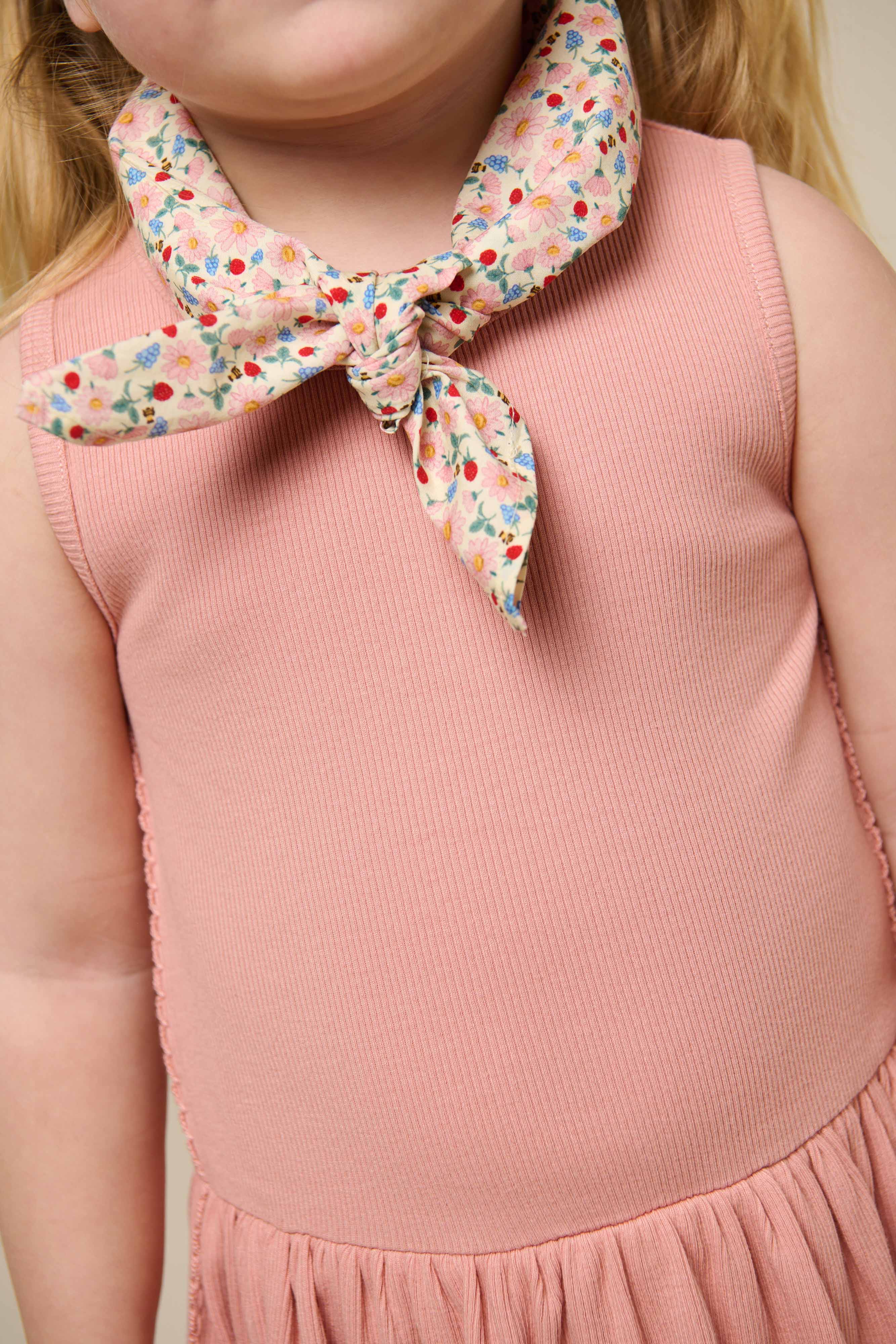 Ærmeløs kjole i modalrib - Kids - Rose Tan | 101296 Lottie